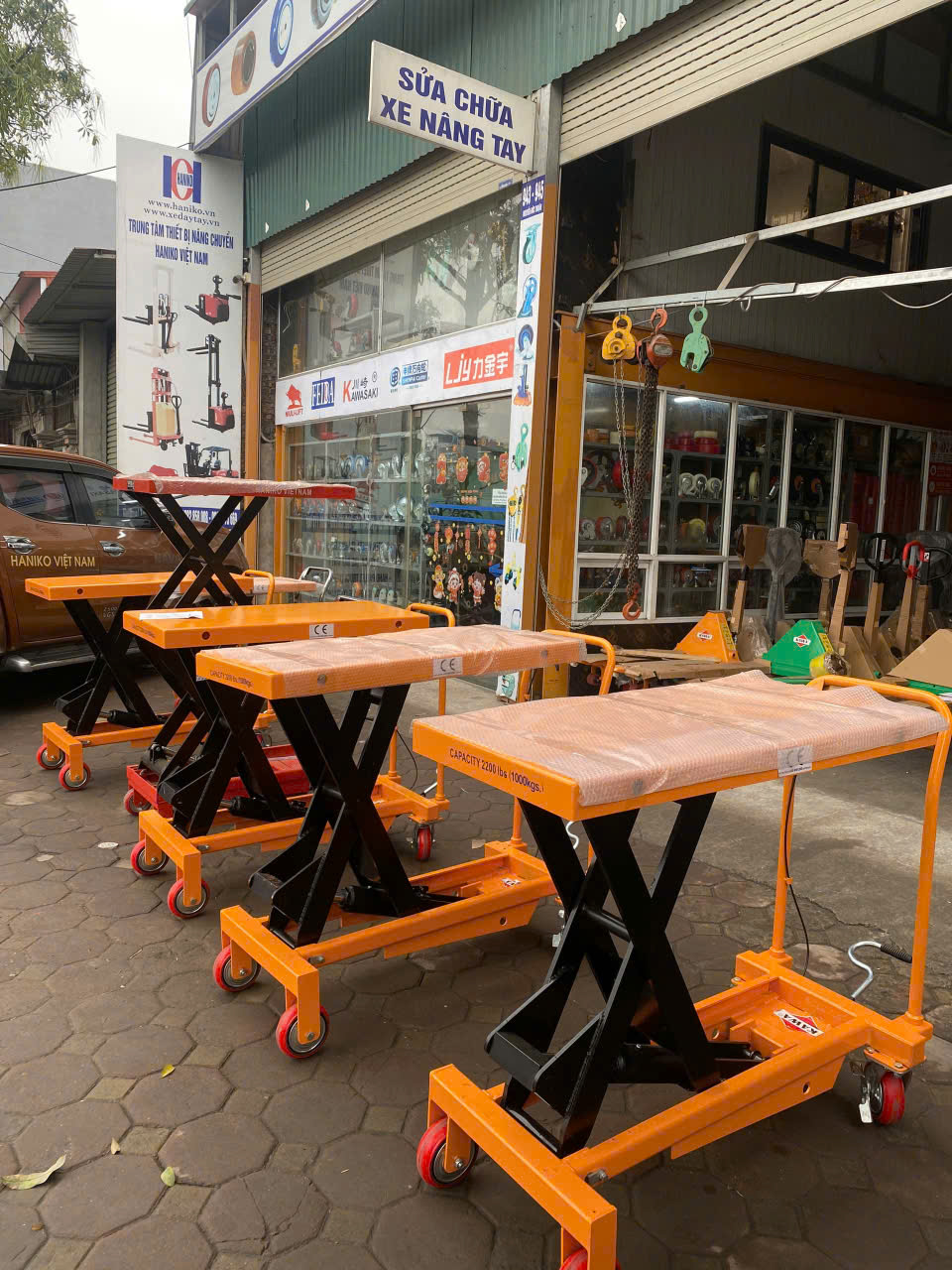 Xe nâng bàn Kawa 1 tấn