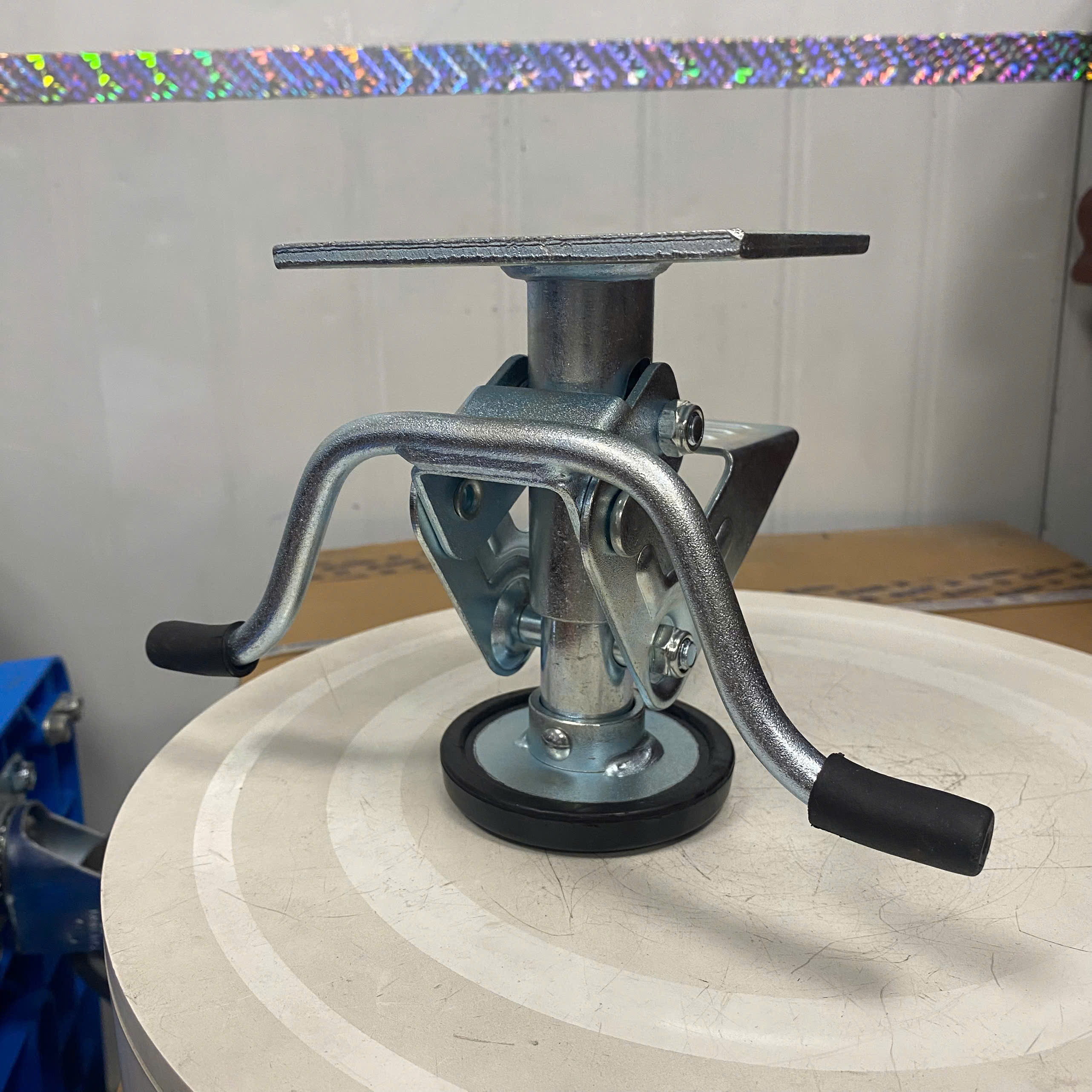 Chốt khóa sàn 5 inch 99A01