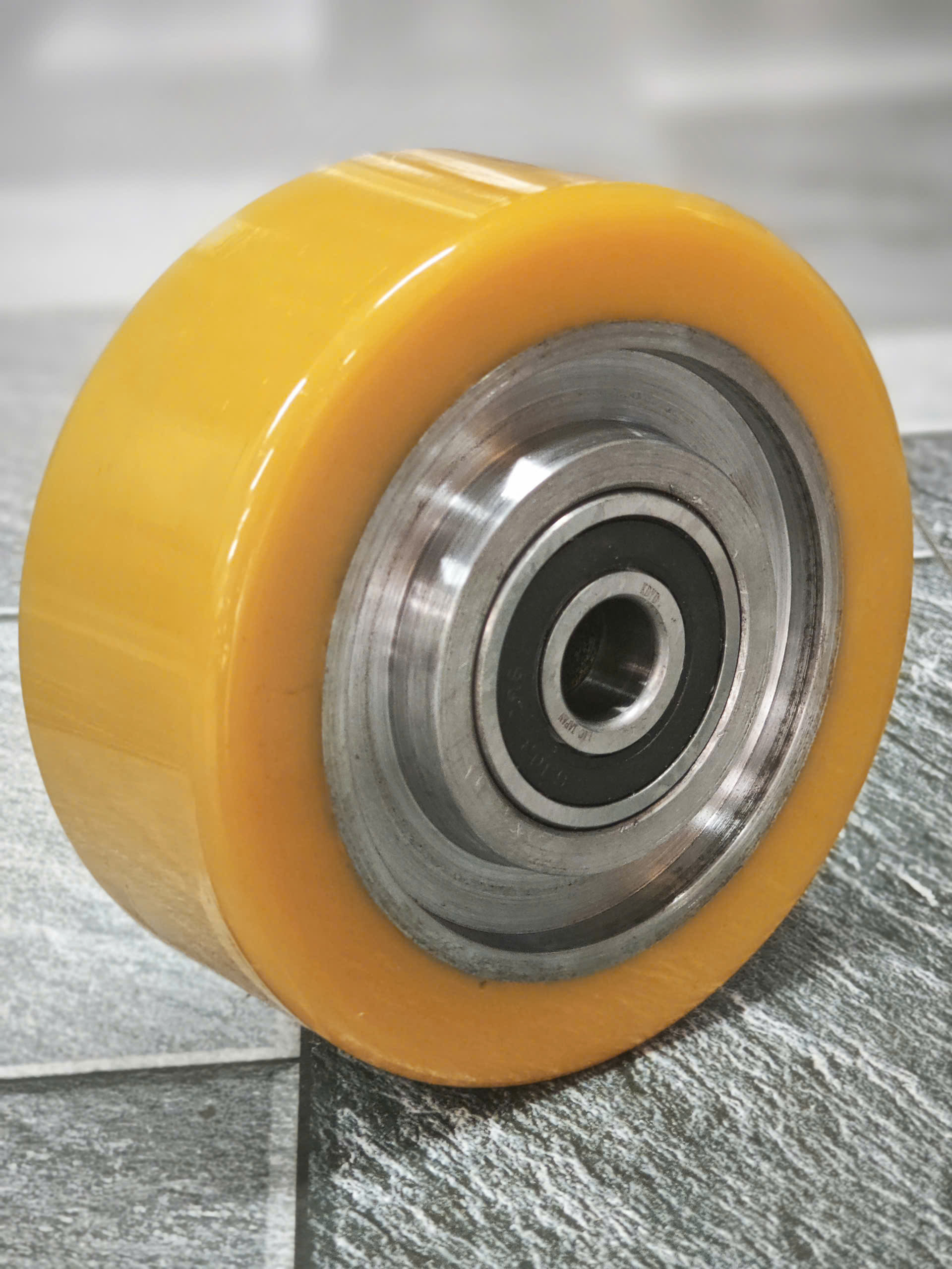 Bánh xe nâng PU 125x55mm có bi