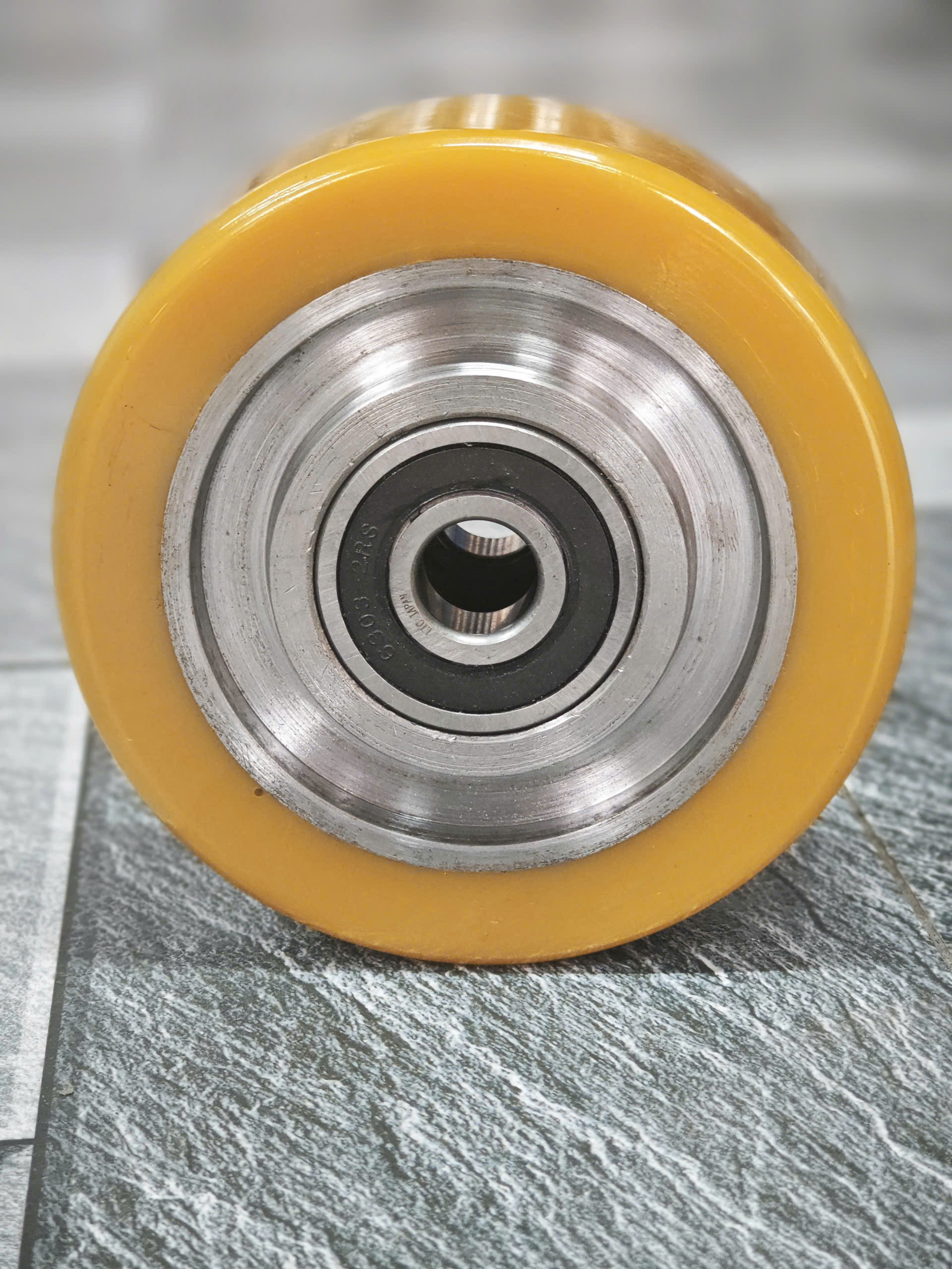 Bánh xe nâng PU 125x55mm có bi