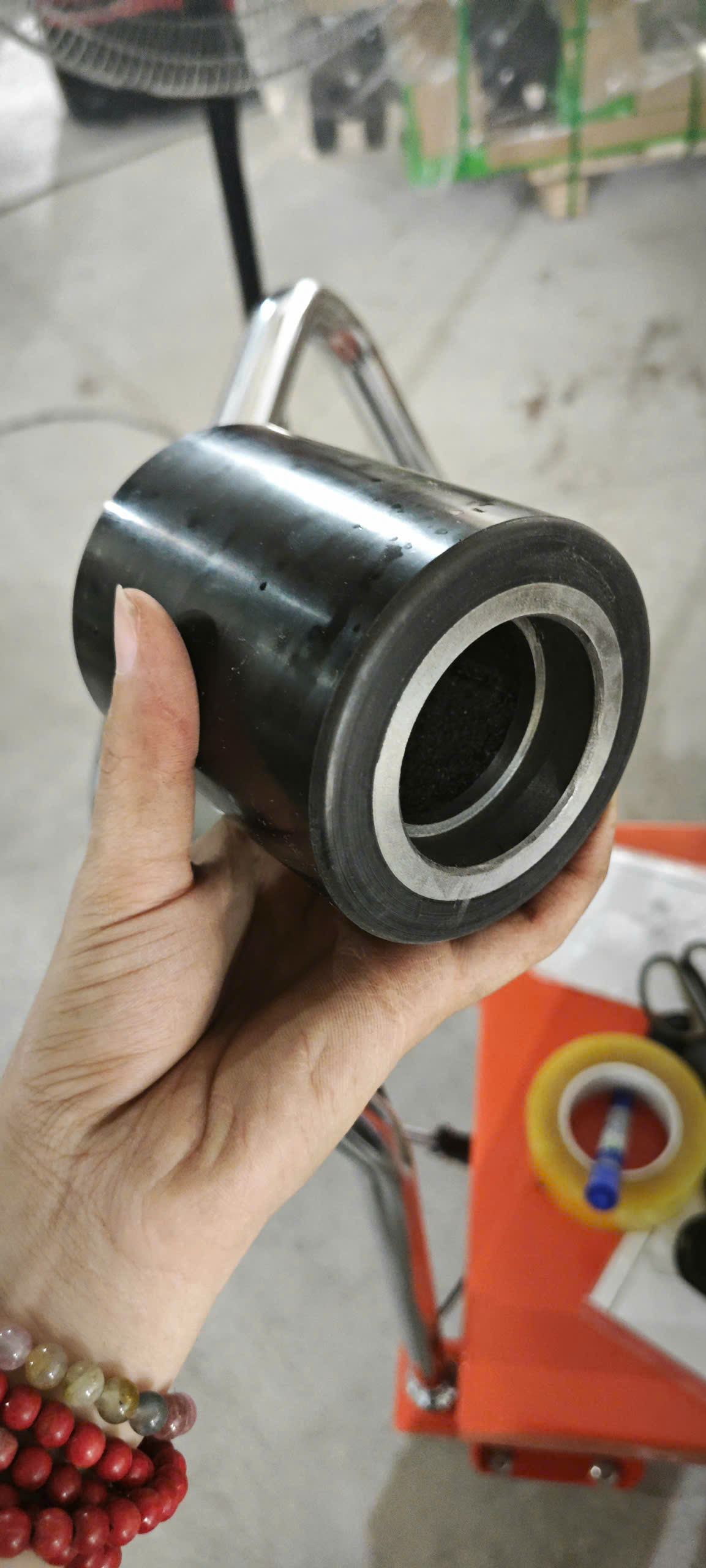 Bánh xe nâng PU đen 80x93 ko bi