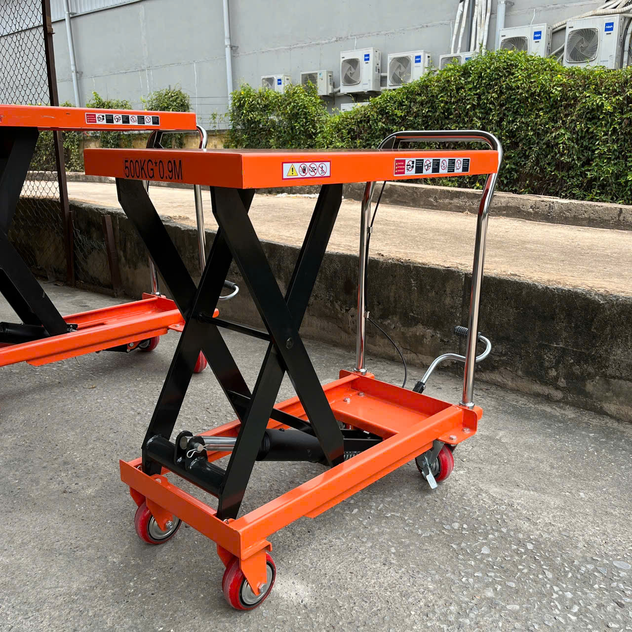 Xe nâng bàn cam 500kg