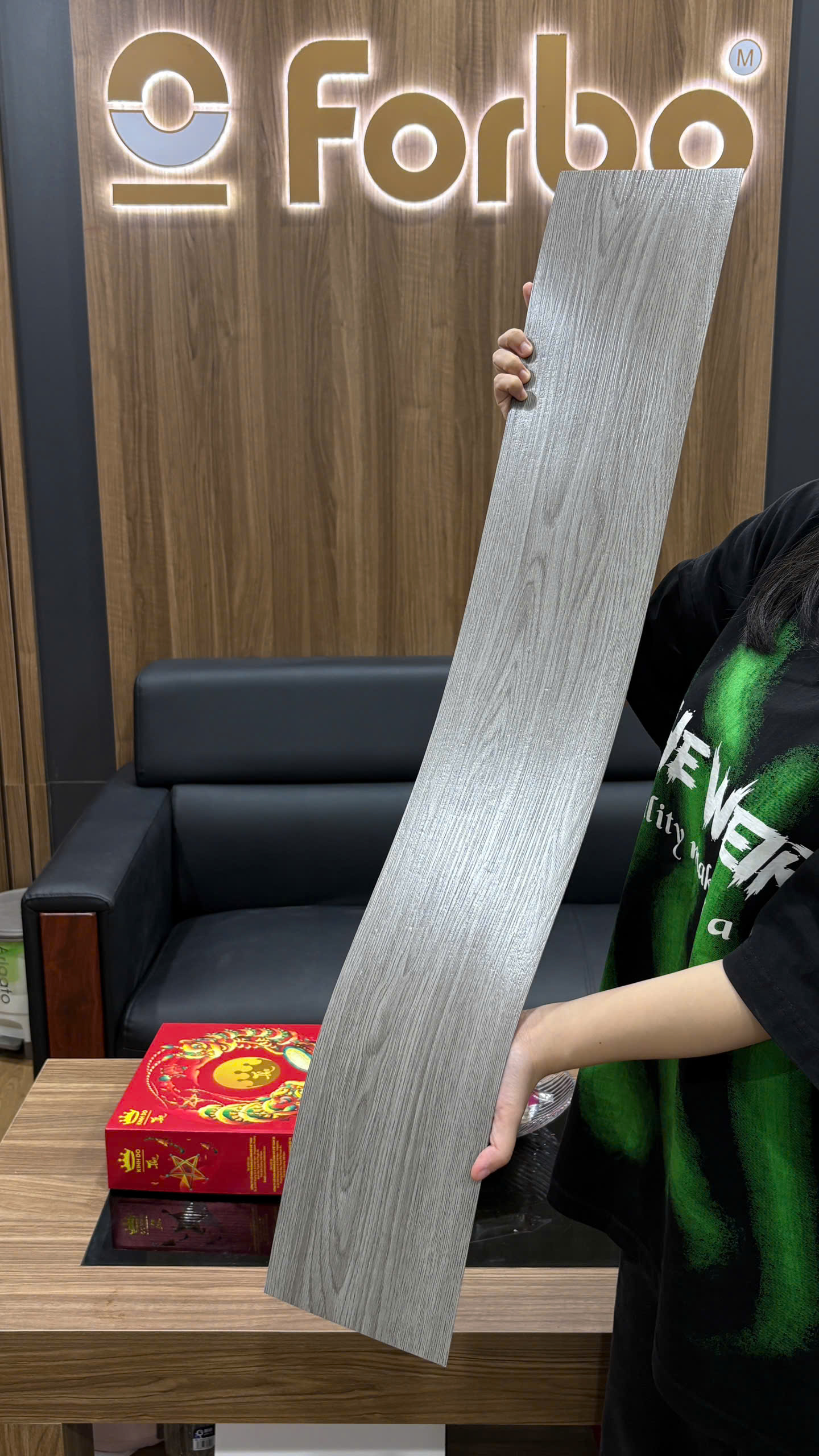 Sàn nhựa dán PC 06 Forbo Nuvia