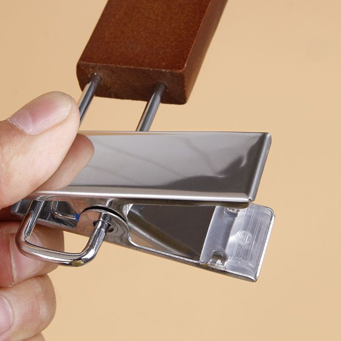 Kẹp Quần Gỗ Nâu Cao Cấp - Kẹp Inox Bóng