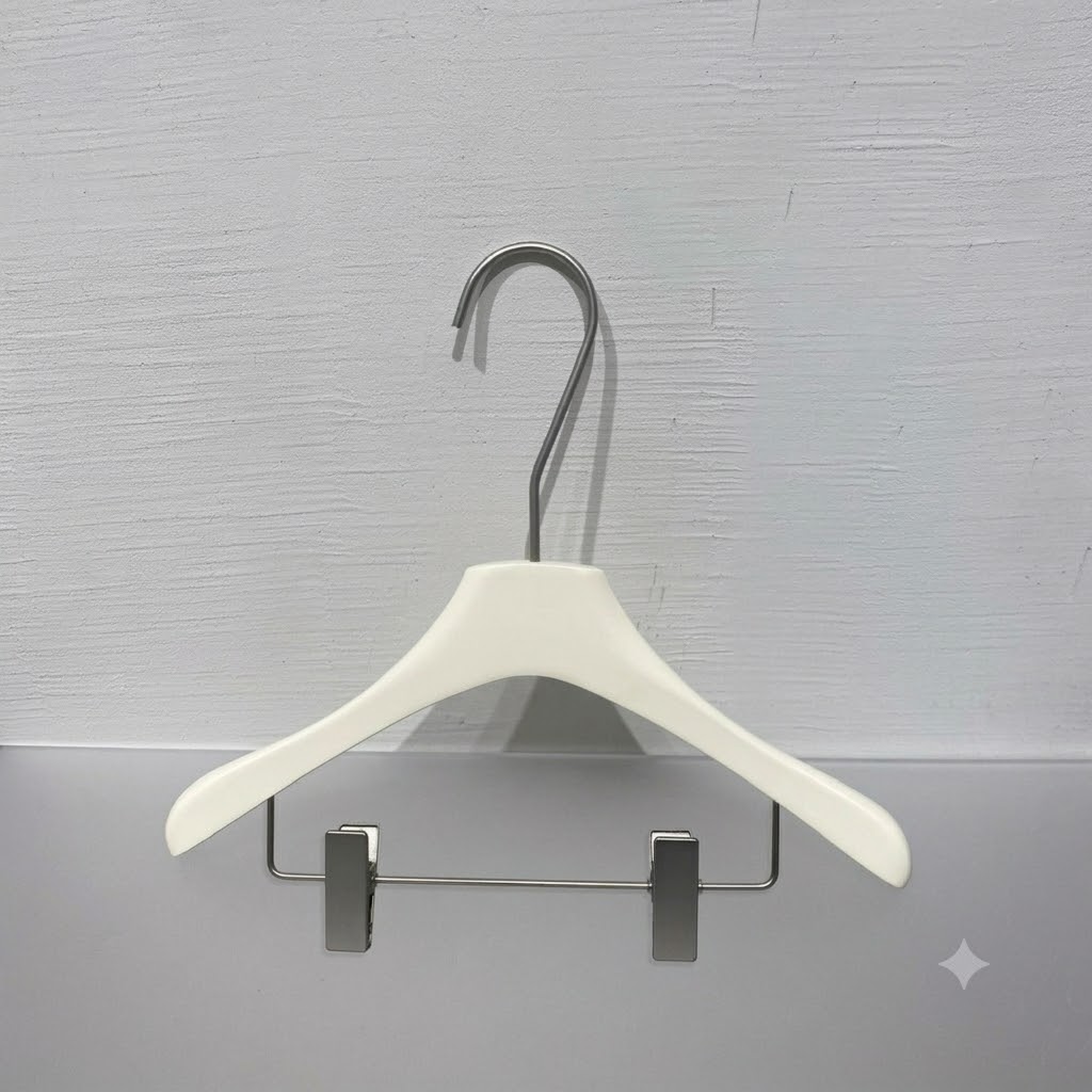 Móc Áo Gỗ Trẻ Em - Trắng Đục 3cm - Đầu Móc Crom Bạc