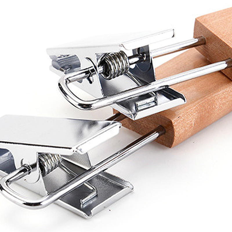 Kẹp Quần Gỗ Vàng Cao Cấp - Kẹp Inox Bóng