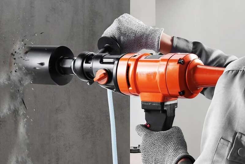 Máy khoan rút lõi bê tông là gì? Cách sử dụng và ứng dụng trong thực tế