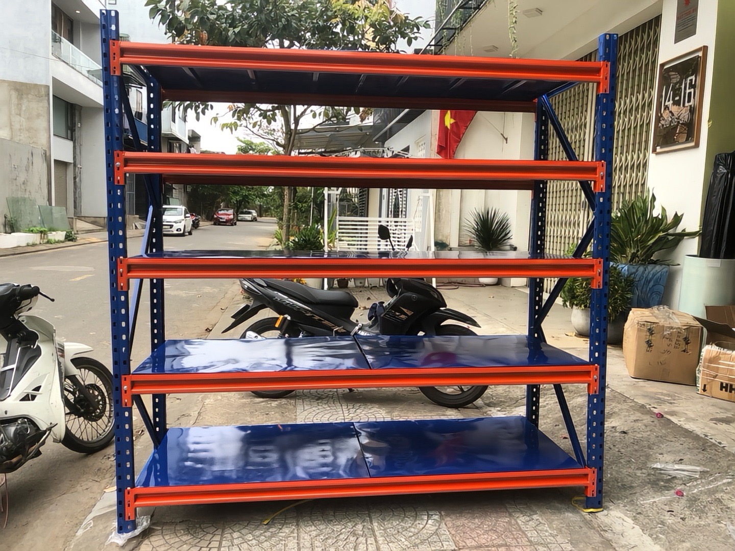 kệ trung tải rộng 60 dài 2m cao 2m4 x5 sàn