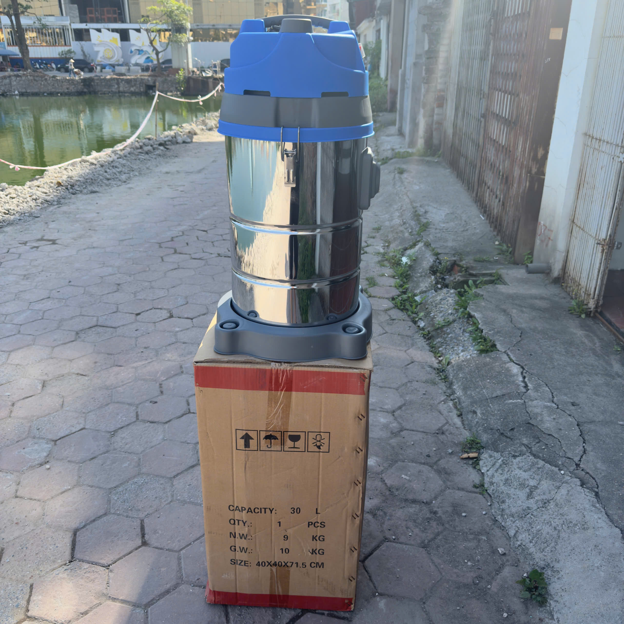 Máy Hút Bụi Lucky Start CC-30L 1500W 30L 220V Hút Khô Ướt Cho Tiệm Rửa Xe Gia Đình