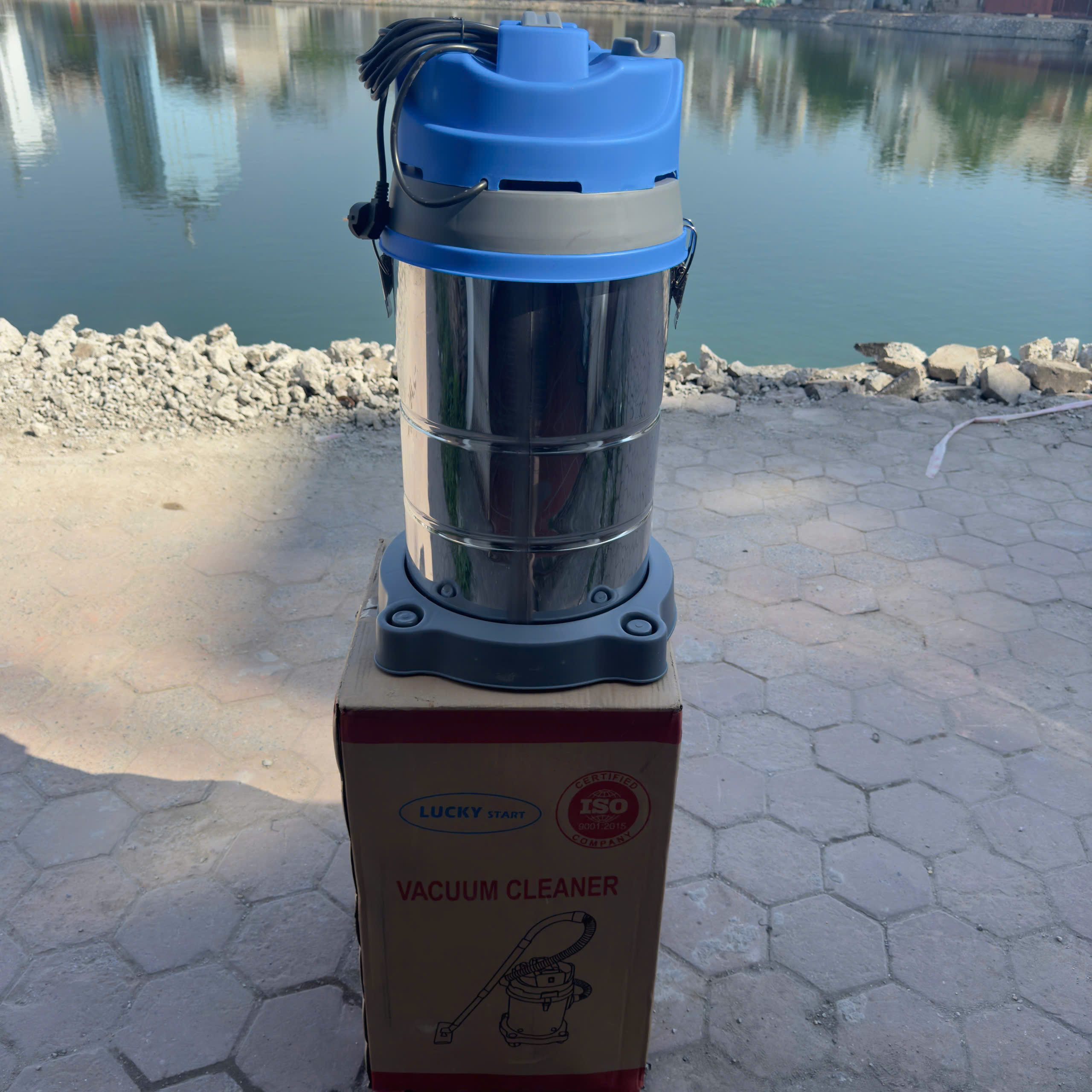 Máy Hút Bụi Lucky Start CC-30L 1500W 30L 220V Hút Khô Ướt Cho Tiệm Rửa Xe Gia Đình