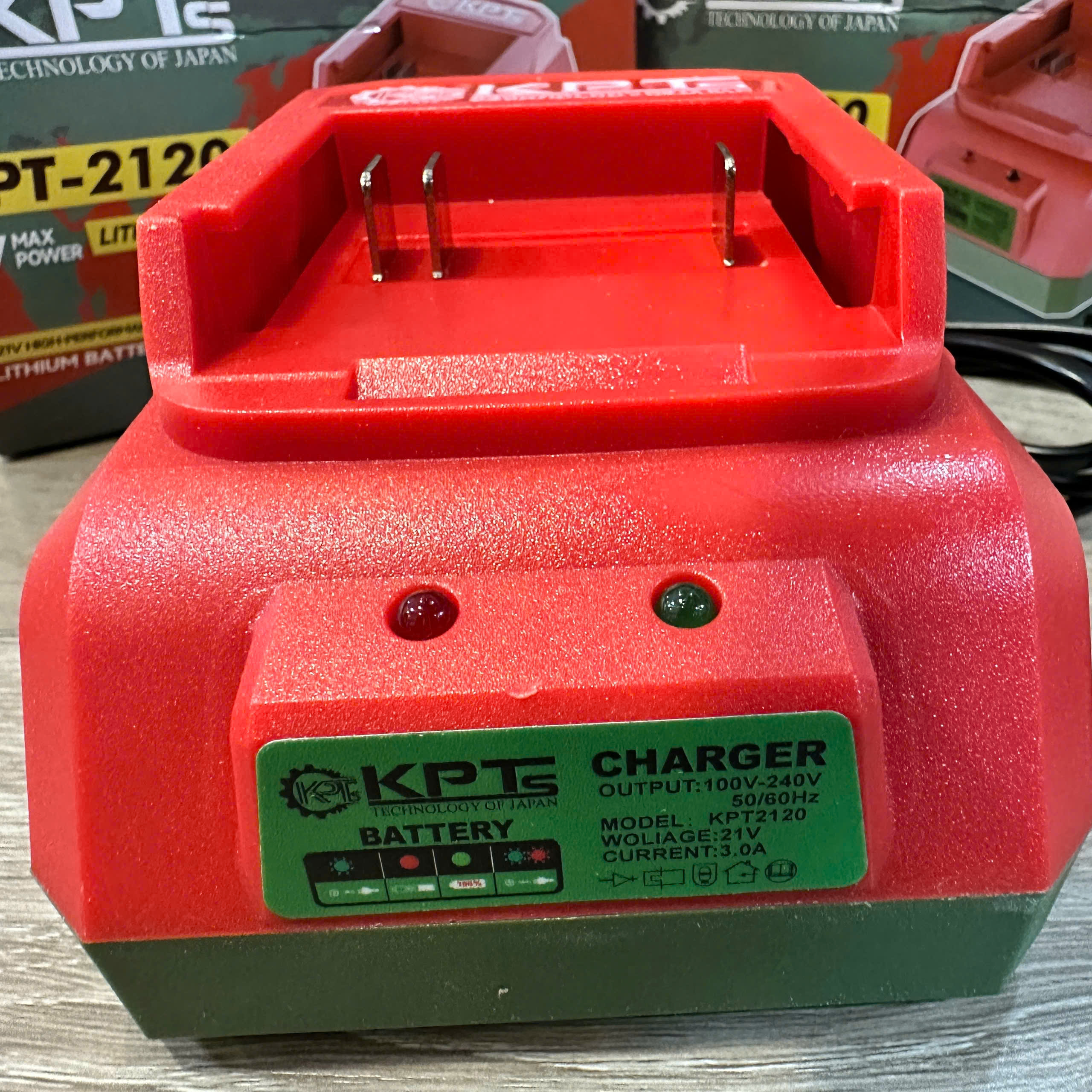 Đế Sạc Pin 21V KPTs KPT-2120 Chân M21 Sạc Nhanh Tự Ngắt Dùng Pin Phổ Thông