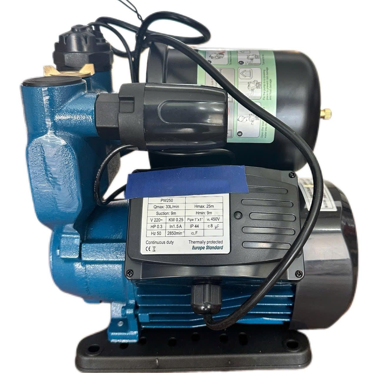 Điện Máy Minh Thành HD - Máy Bơm Tăng Áp 250w - 220v Hút Sâu 8M Cột Áp 35m Hút Xả 34/34 Lưu Lượng 33 l/min Cánh Đồng Cốt Inox Thương Hiệu NAVY  Bảo Hành 12 Tháng