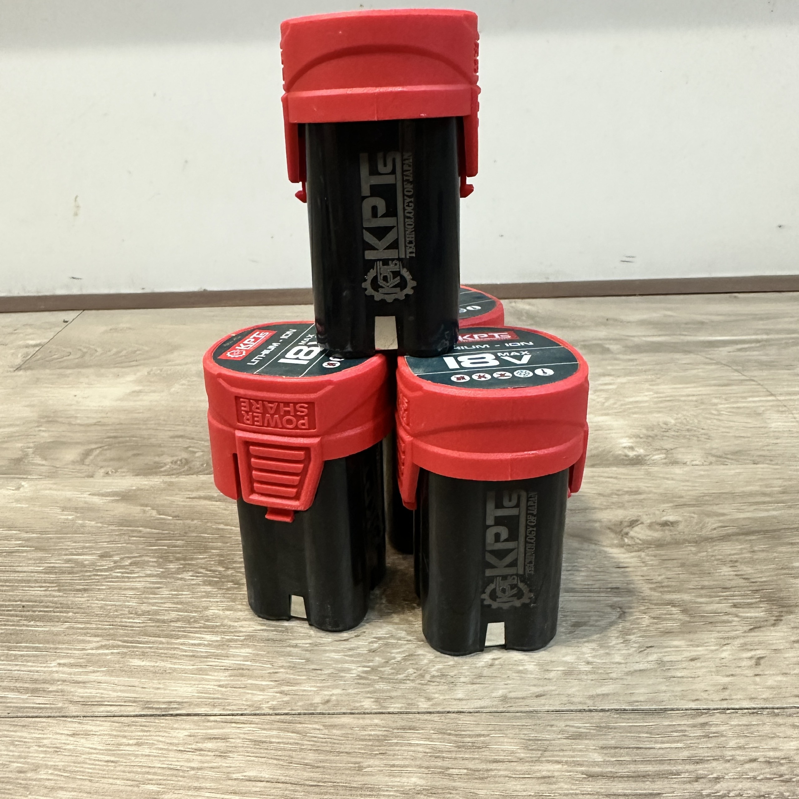 Pin 18V KPTs Lithium-Ion 4 Cell Dùng Cho Máy Khoan Máy Bắt Vít
