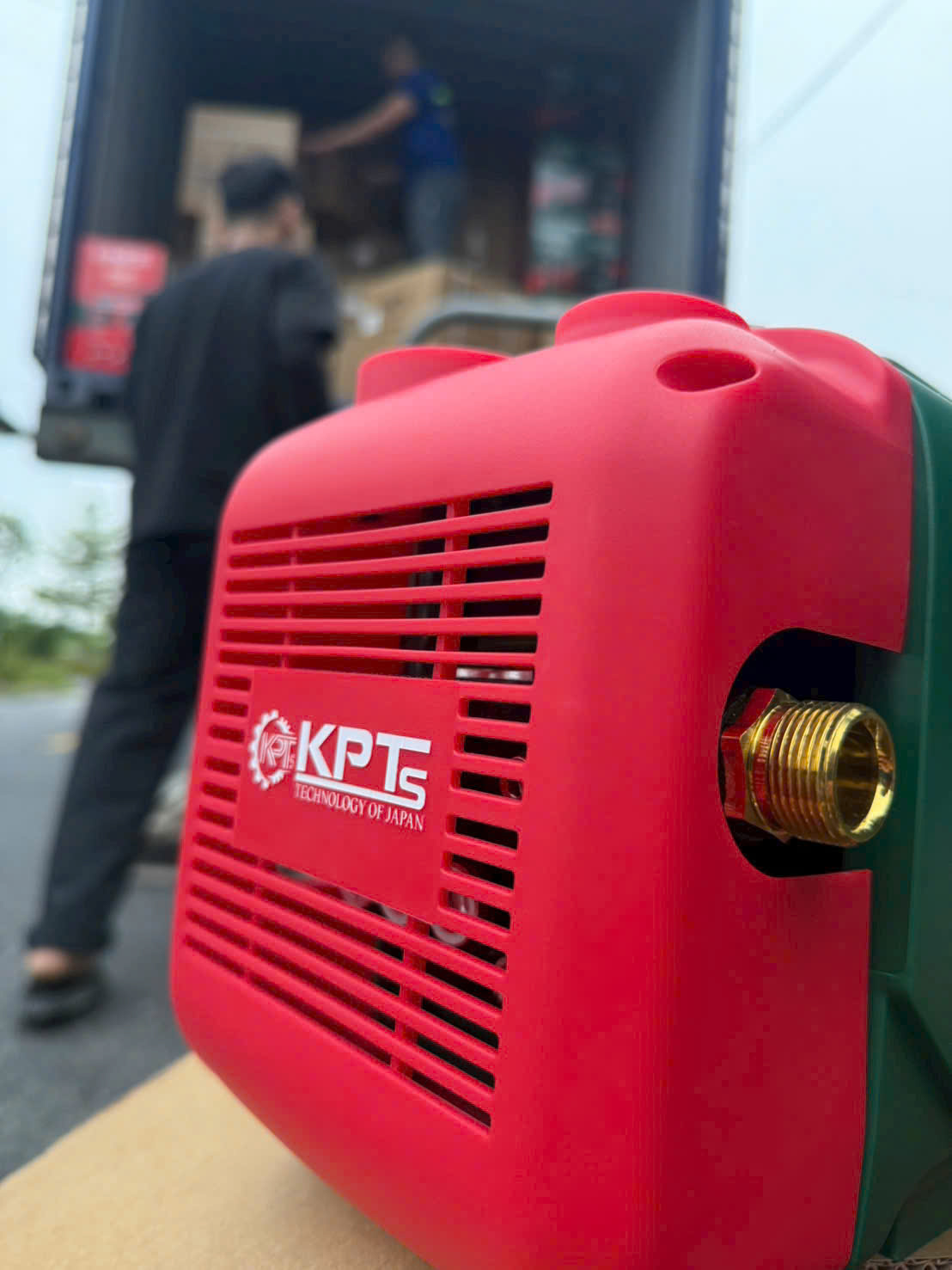 MÁY RỬA XE KPTs KPT-3050 CÓ ÁT CHỐNG DÒ ĐIỆN 3050W 200BAR 7L