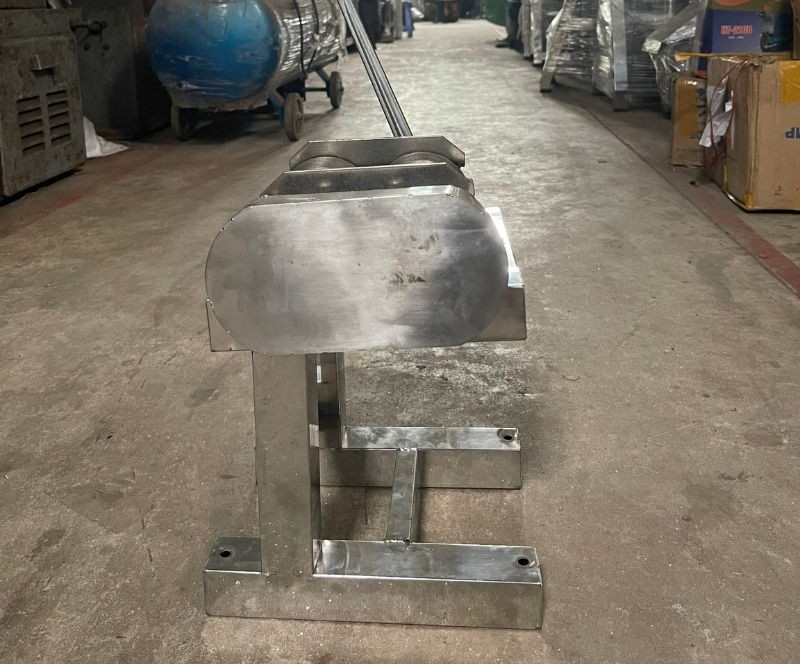 QỦA LU INOX MÁY THÁI BÌ HEO BÌ LỢN ĐA NĂNG KHUNG INOX HỘP QUẢ LU ĐƯỜNG KÍNH 90MM DÀI 120MM