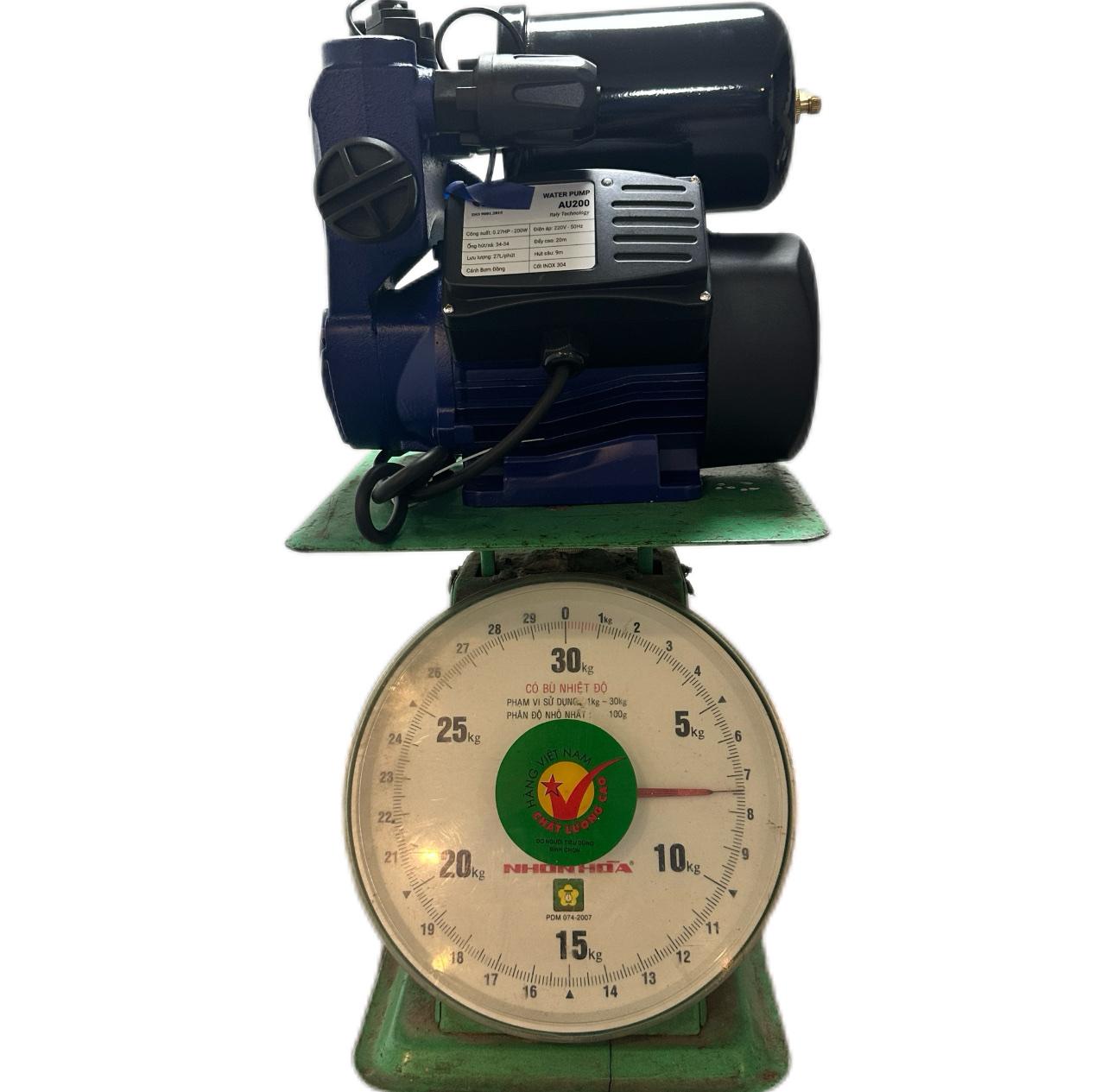 Điện Máy Minh Thành HD - Máy Bơm Tăng Áp 200w - 220v  Hút Sâu 8m Cột Áp 20m Hút Xả 34/34 Lưu Lượng 27 l/min Cánh Đồng Cốt Inox Thương Hiệu HTC Dây Đồng Bảo Hành 12 Tháng