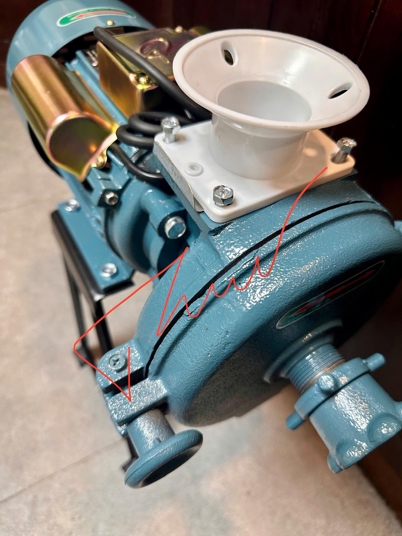 Điện Máy Minh Thành HD - Máy Xay Nghiền Bột Khô Đa Năng 150D Đầu Nhôm Vỏ Gang Công suất 2,2kw  Bảo hành Chính Hãng Kèm Phễu Nhựa