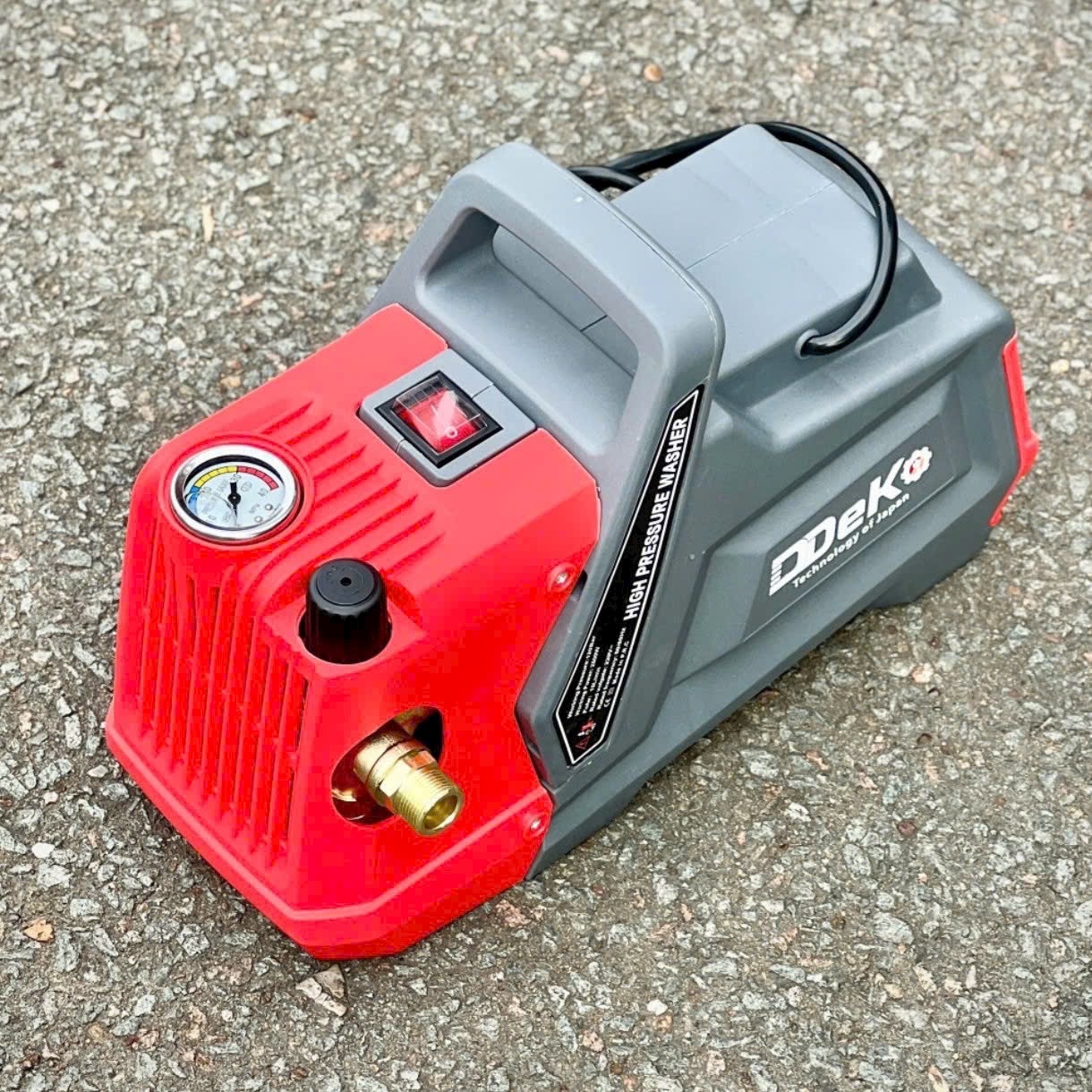 MÁY RỬA XE GIA ĐÌNH CÓ CHỈNH ÁP DDEKO DK-P2500 2500W 120BAR 10L