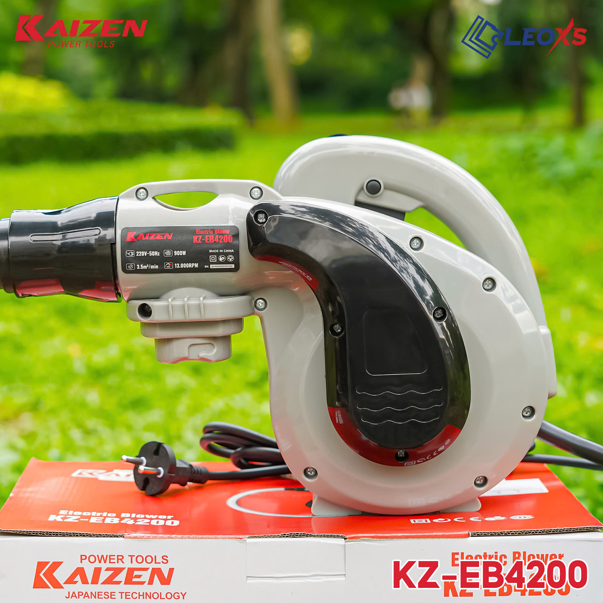 Máy Thổi Bụi Hút Bụi 2 Chiều KAIZEN KZ-EB4200 900W 220V Thổi Lá Vệ Sinh Ô Tô Máy Tính Tốc Độ 13000V/P