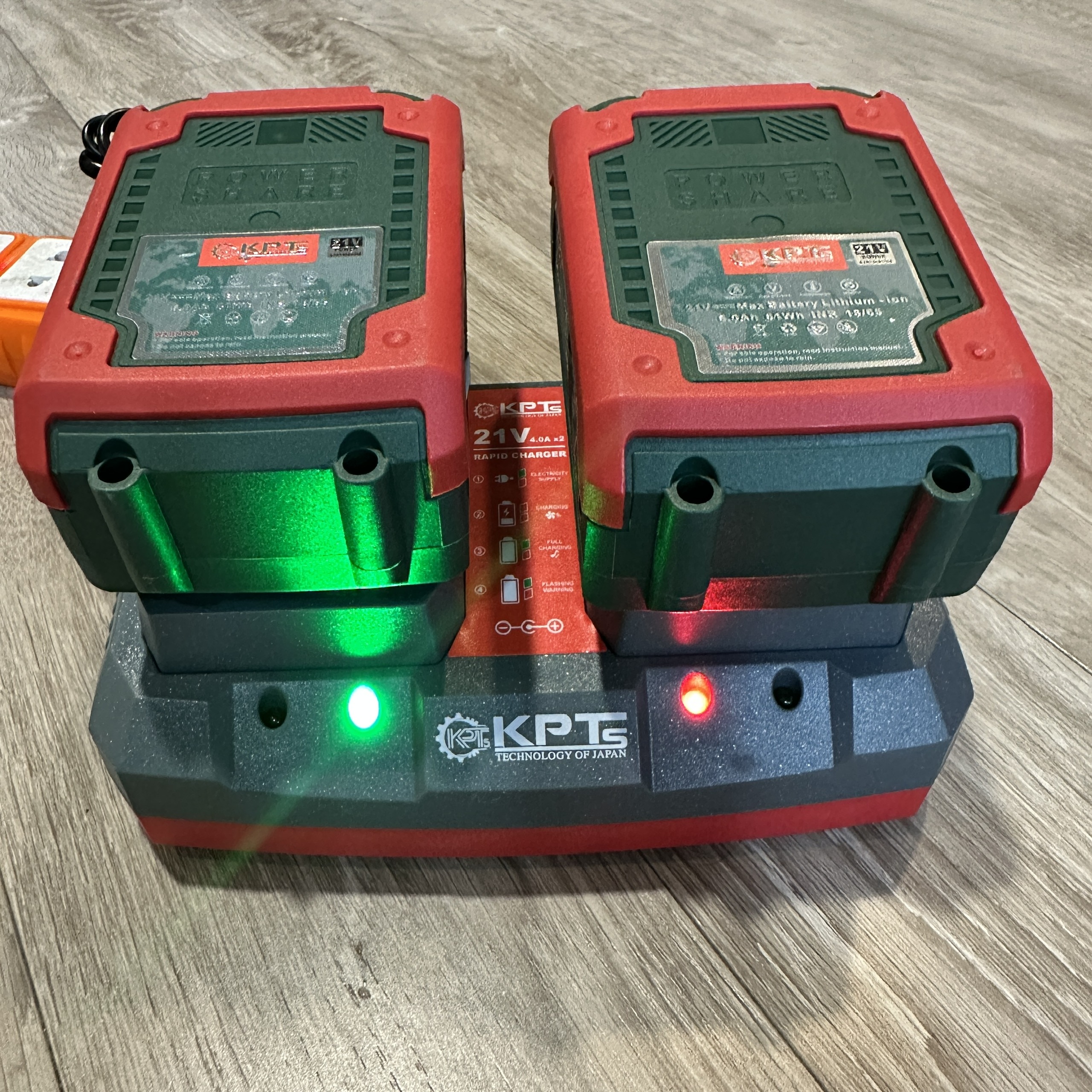 PIN 21V KPTs PIN-10CX 6.0Ah Chân Pin Phổ Thông M21 10 Cell Lithium-Ion Dùng Cho Máy Khoan Máy Mài Máy Siết Bulông