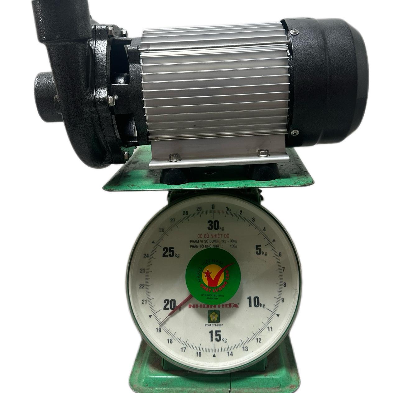 Điện Máy Minh Thành HD - Máy Bơm Nước Ly Tâm Thân Nhôm 1100w - 220v Hút Sâu 9m  Đẩy Cao 28m Hút Xả 49/42 Lưu Lượng 417l/min Cánh Đồng Cốt Inox 304  THương Hiệu HTC Dây Đồng Bảo Hành 12 Tháng