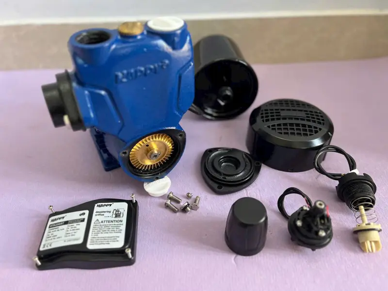 Điện Máy Minh Thành HD - Máy Bơm Chân Không 370w - 220v Hút Sâu : 8m Cột Áp : 42 m  Lưu Lượng : 67 l/min  Họng hút xả : 27/34mm Cánh Đồng Cốt inox THương Hiệu HAPPY Dây Đồng  Bảo Hành : 12 tháng