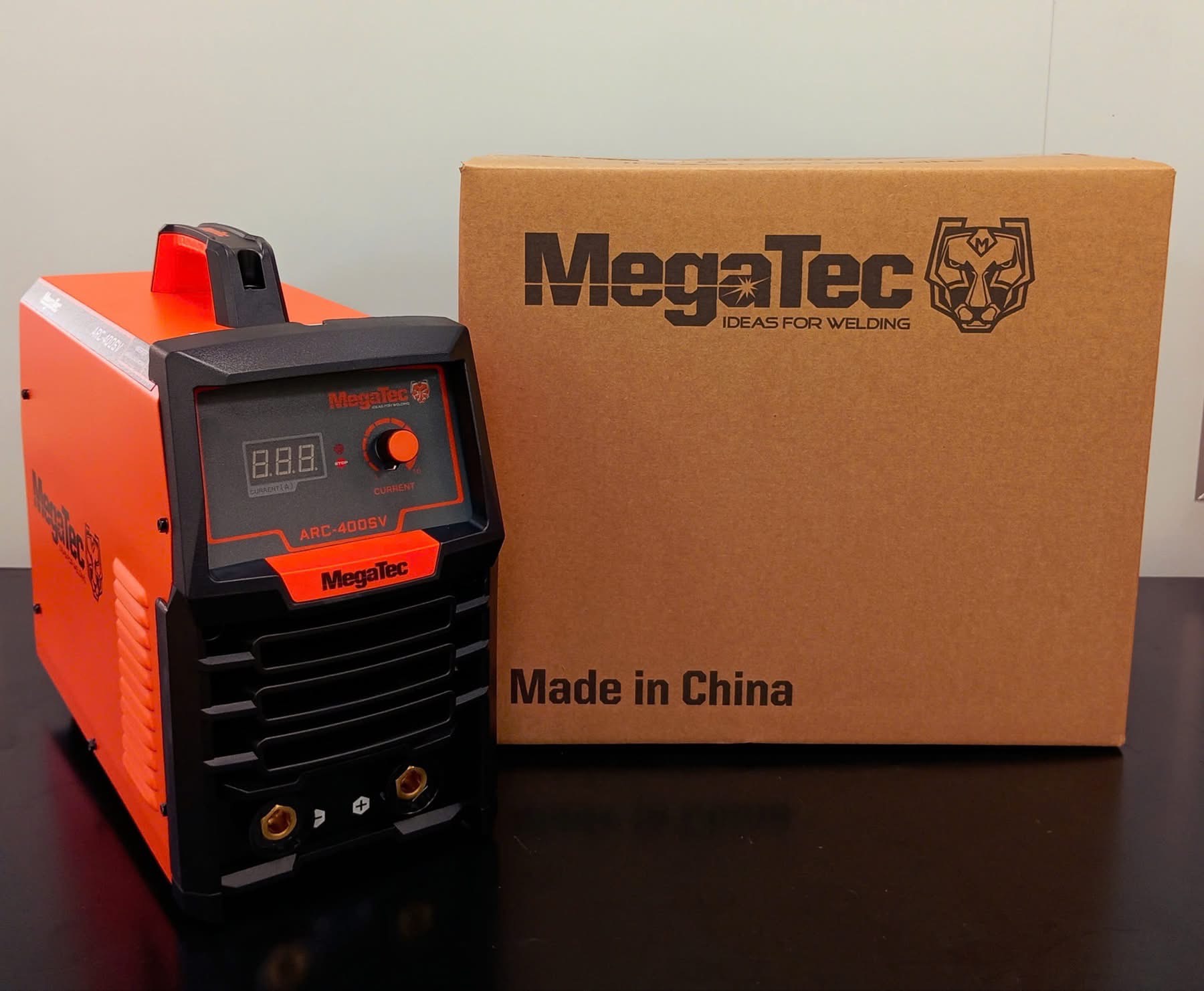 MÁY HÀN QUE MEGATEC ARC-400SV INVERTER 220V/220A 380V/240A MMA