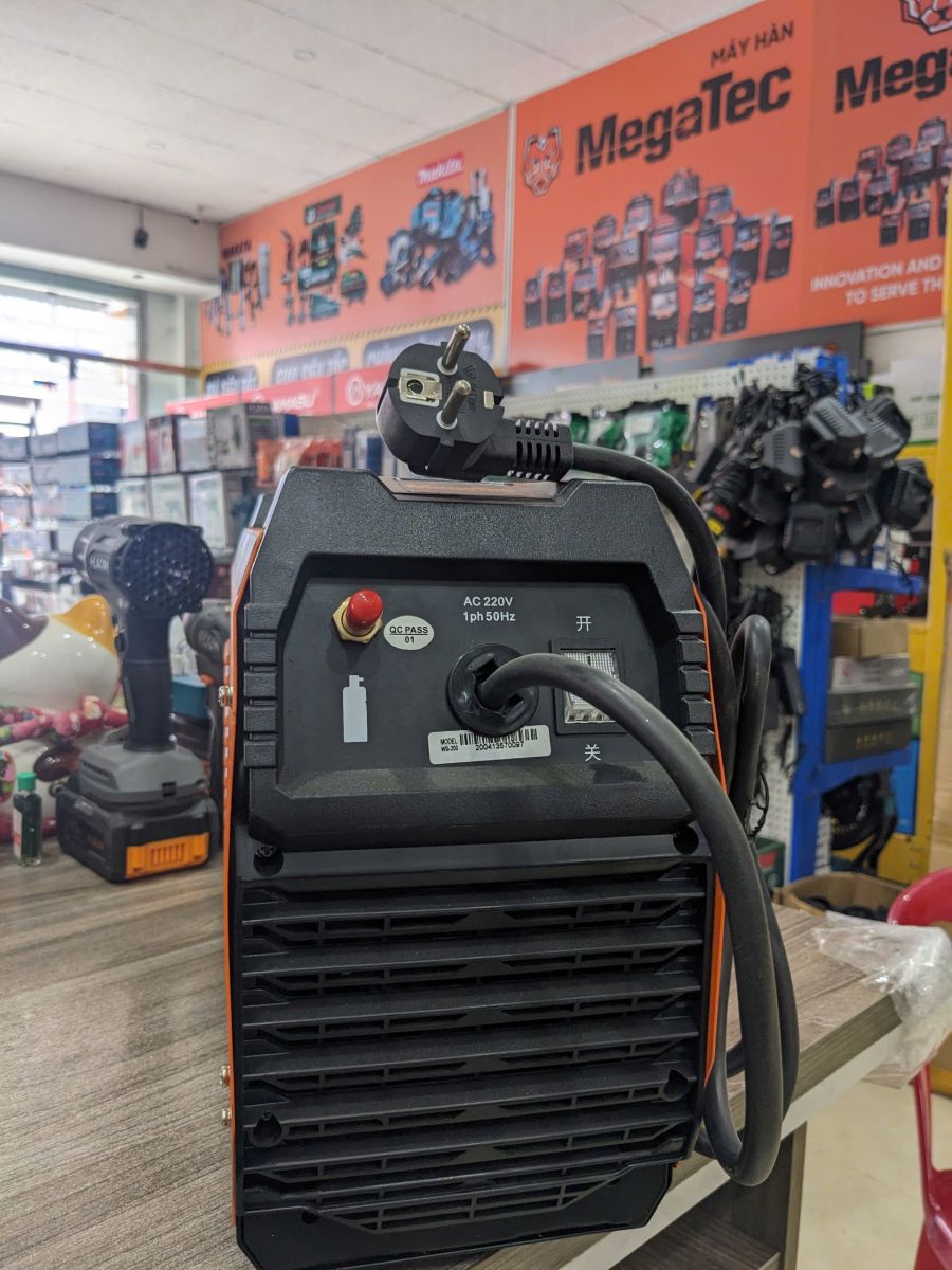 MÁY HÀN TIG Và QUE 200A MEGATEC WS-200 6.2KVA TIG 160A MMA 140A 0.5~5MM 0~5s