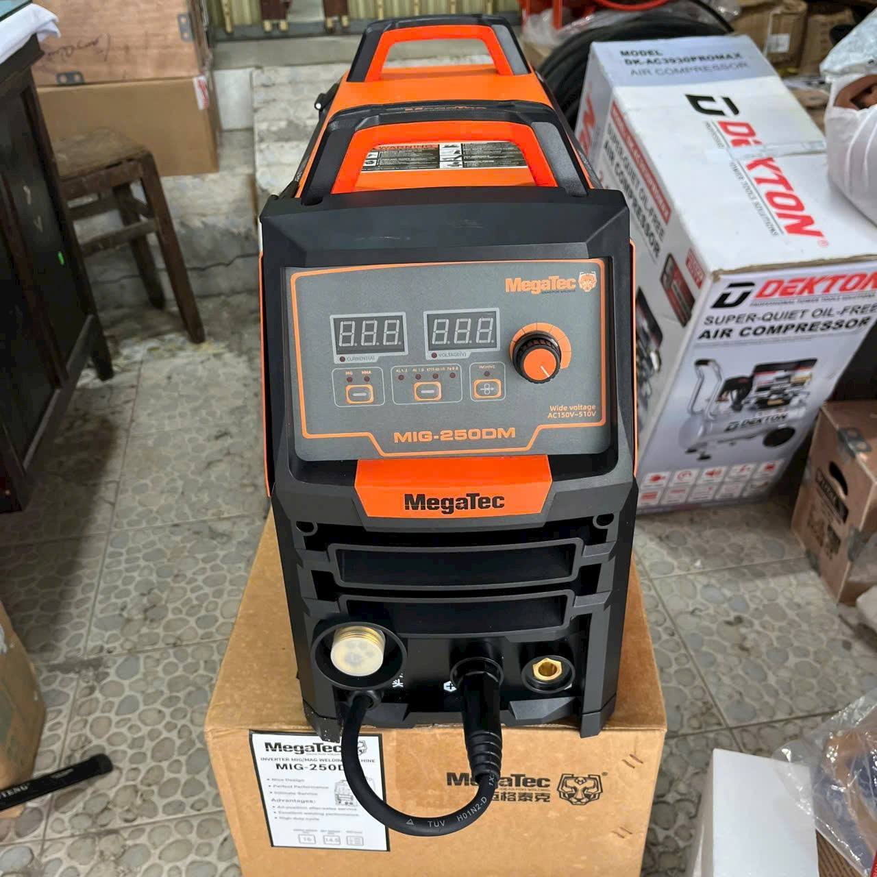 MÁY HÀN MIG MAG MMA CÓ THỂ HÀN NHÔM MEGATEC MIG-250DM 6.8KVA 220V/380V MIG 220A MMA 200A