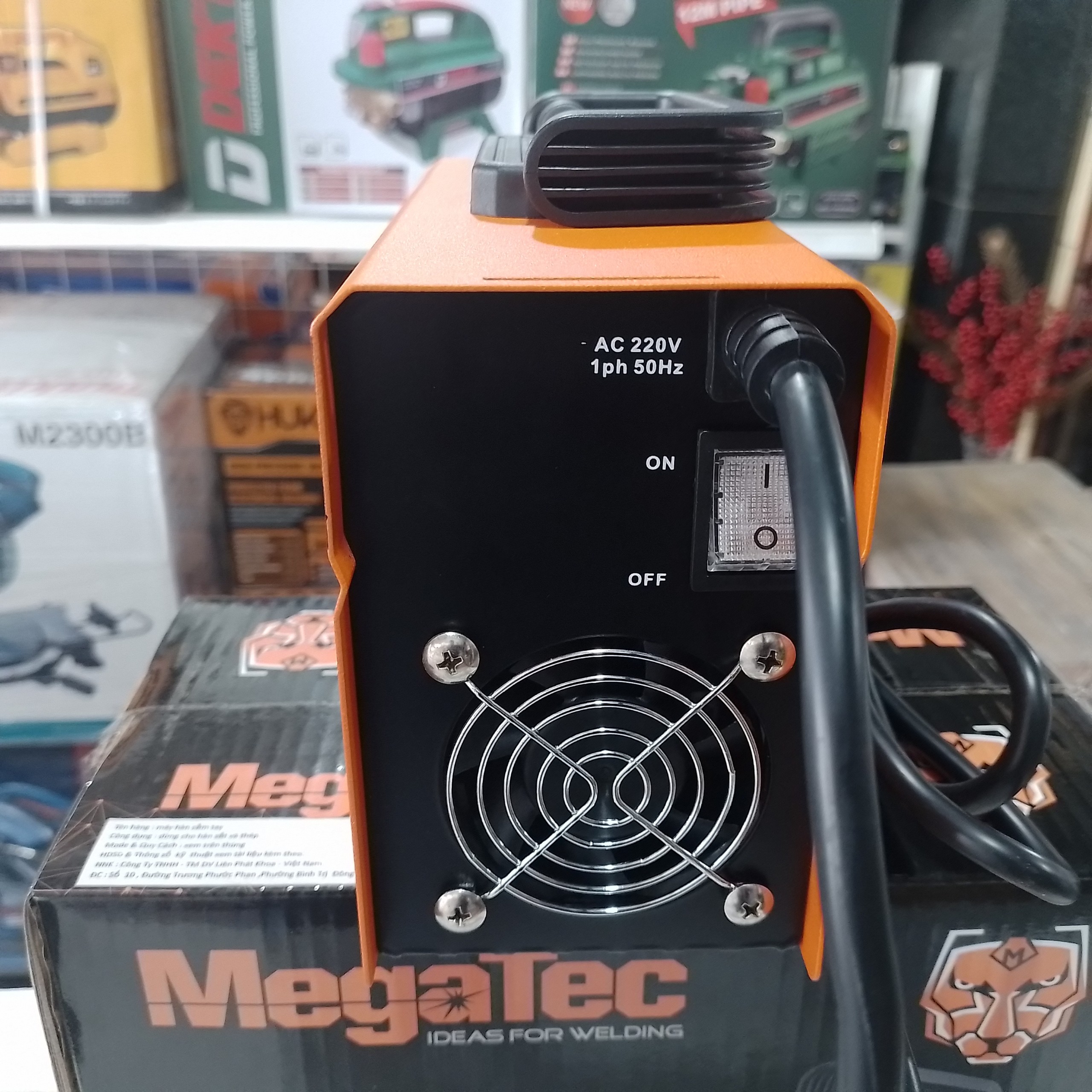 MÁY HÀN ĐIỆN TỬ MEGATEC ECL-120EF INVERTER 7.1KVA 220V/105A MMA