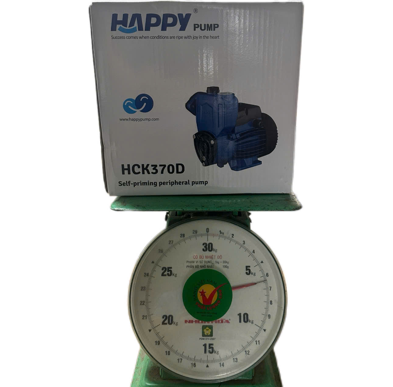 Điện Máy Minh Thành HD - Máy Bơm Chân Không 370w - 220v Hút Sâu : 8m Cột Áp : 42 m  Lưu Lượng : 67 l/min  Họng hút xả : 27/34mm Cánh Đồng Cốt inox THương Hiệu HAPPY Dây Đồng  Bảo Hành : 12 tháng