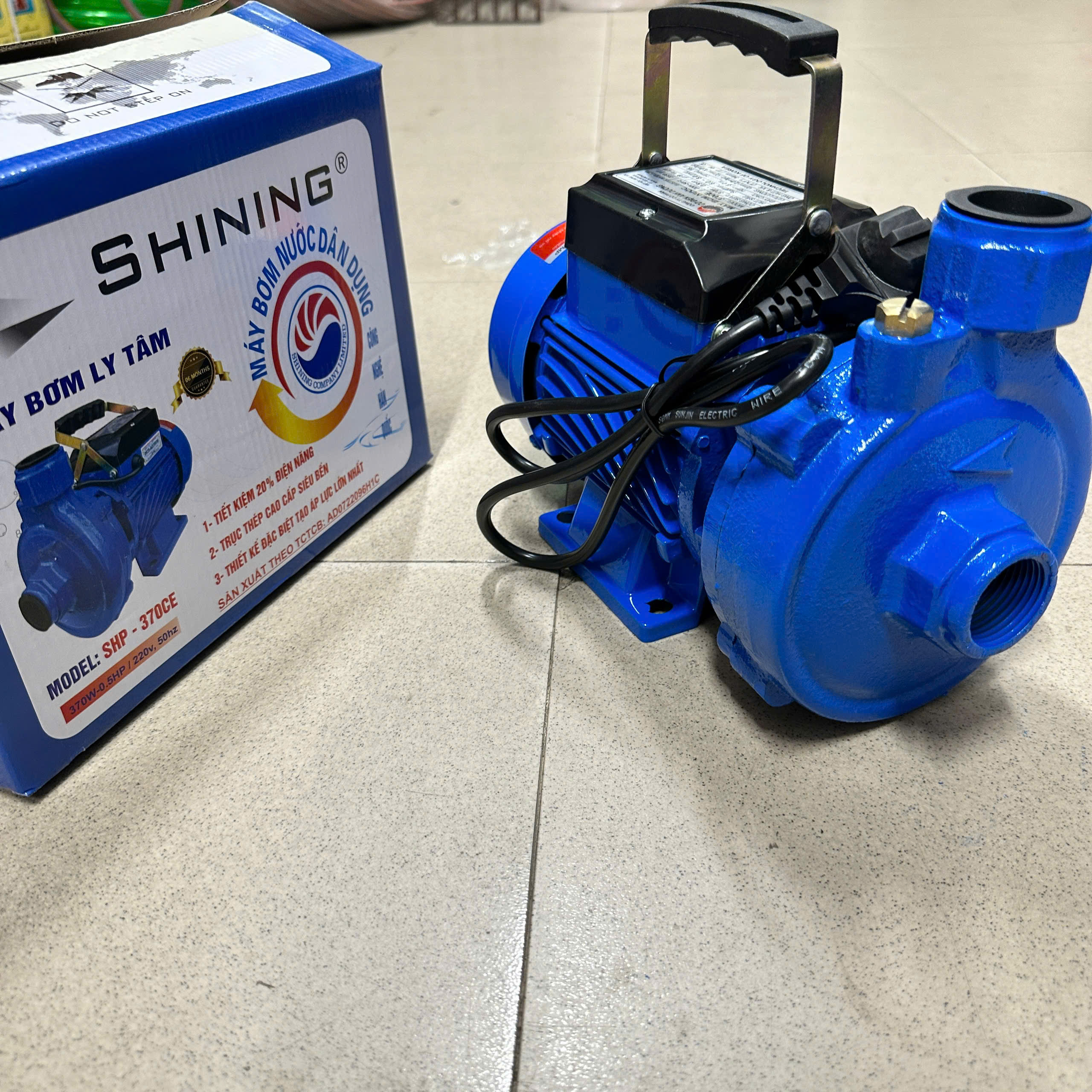 MÁY BƠM NƯỚC LY TÂM SHINING SHP-370CE HÚT XẢ 25/25 LƯU LƯỢNG 100L/MIN CÁNH PPO CỐT HỢP KIM BƠM TƯỚI VƯỜN