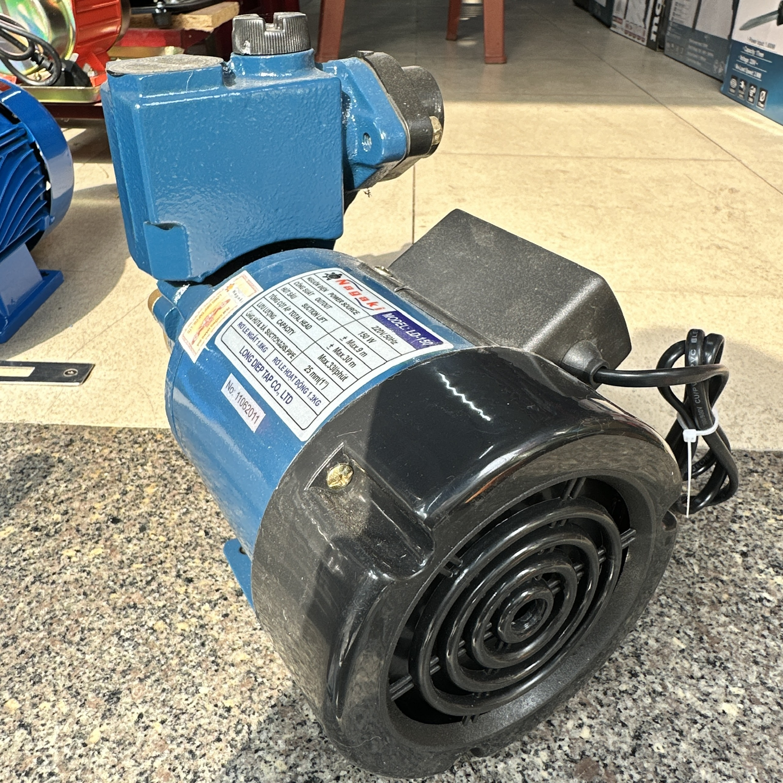MÁY BƠM CHÂN KHÔNG ĐẨY CAO NAGKY LD-150 150W SỬ DỤNG BƠM NƯỚC LÊN CAO VÀ CẤP NƯỚC SINH HOẠT