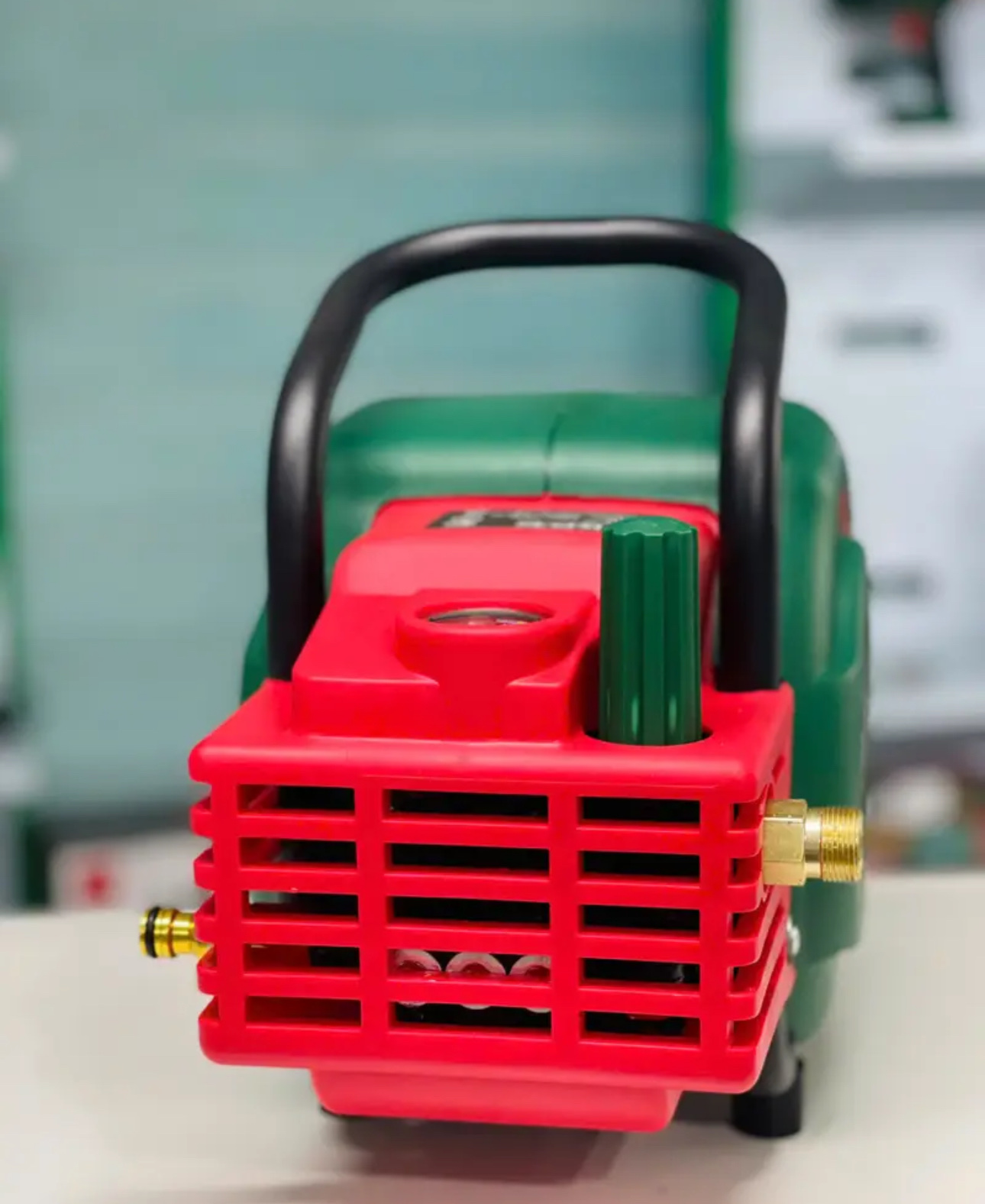 MÁY XỊT RỬA CAO ÁP KPTs KPT-3150 CÓ ÁT CHỐNG GIẬT CÓ CHỈNH ÁP 3150W 200BAR 12L