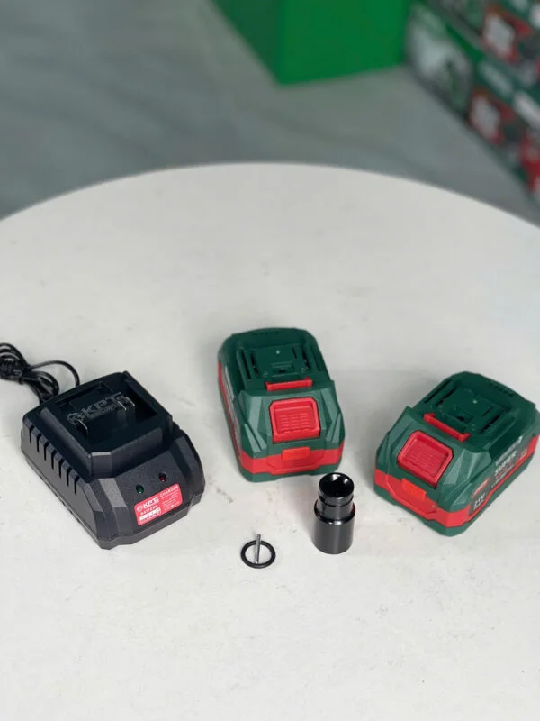 Máy Siết Bulong Pin 21V KPTs KPT-10450 Không Chổi Than 550Nm Chân Pin Phổ Thông Kèm 2 Pin 4.0AH Đầu Khẩu 2 Trong 1