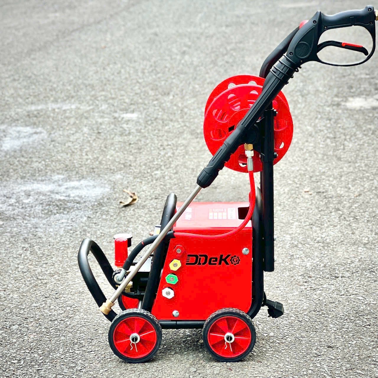 MÁY XỊT RỬA XE CAO ÁP CÓ CHỈNH ÁP CÓ ÁT CHỐNG GIẬT DDEKO DK-3500HQ 3500W