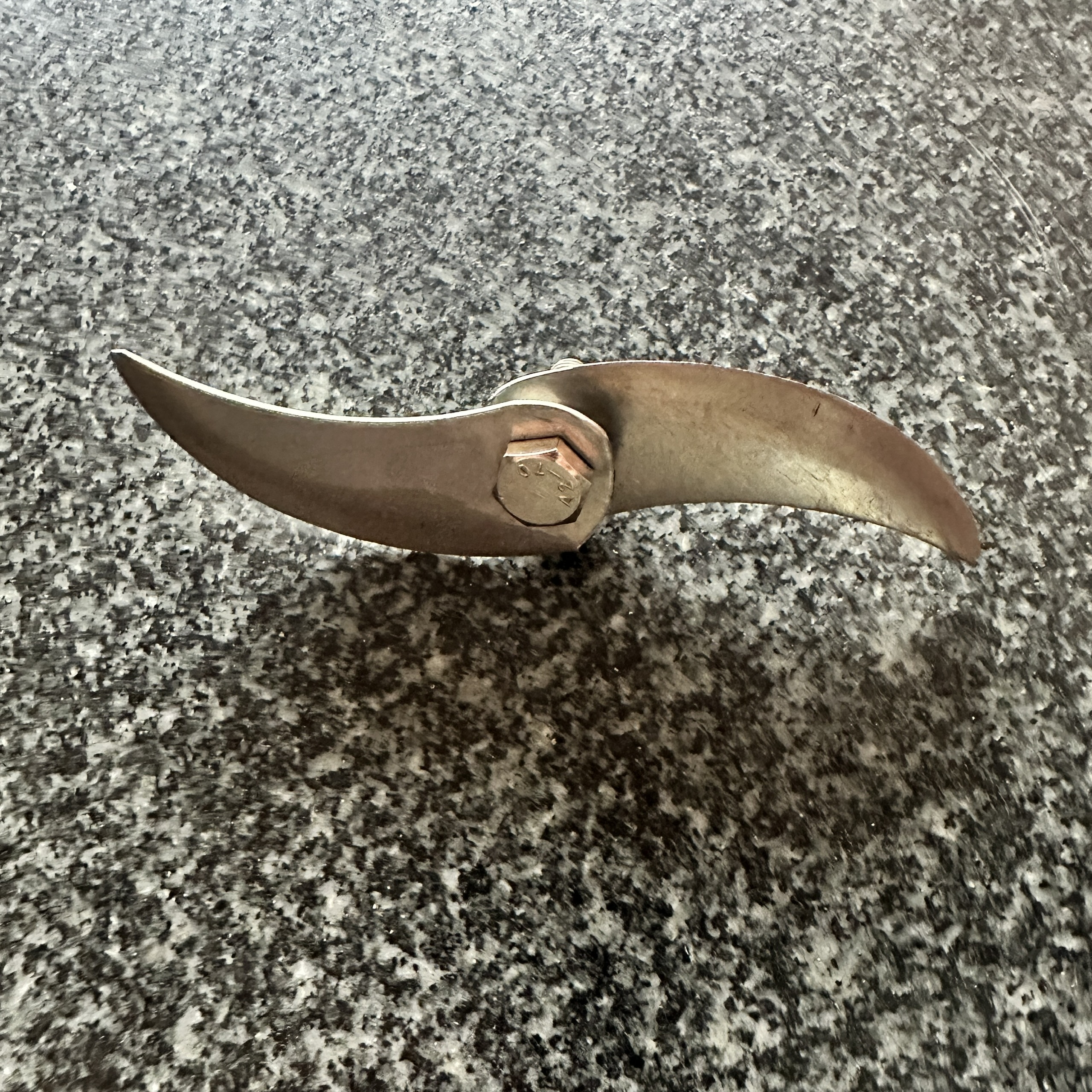 MÁY XAY THỊT CÁ CUA MÁY XAY ĐA NĂNG 370W NỒI ĐÁY BẰNG 16CM 2 DAO KÈM QUE RUỐC INOX