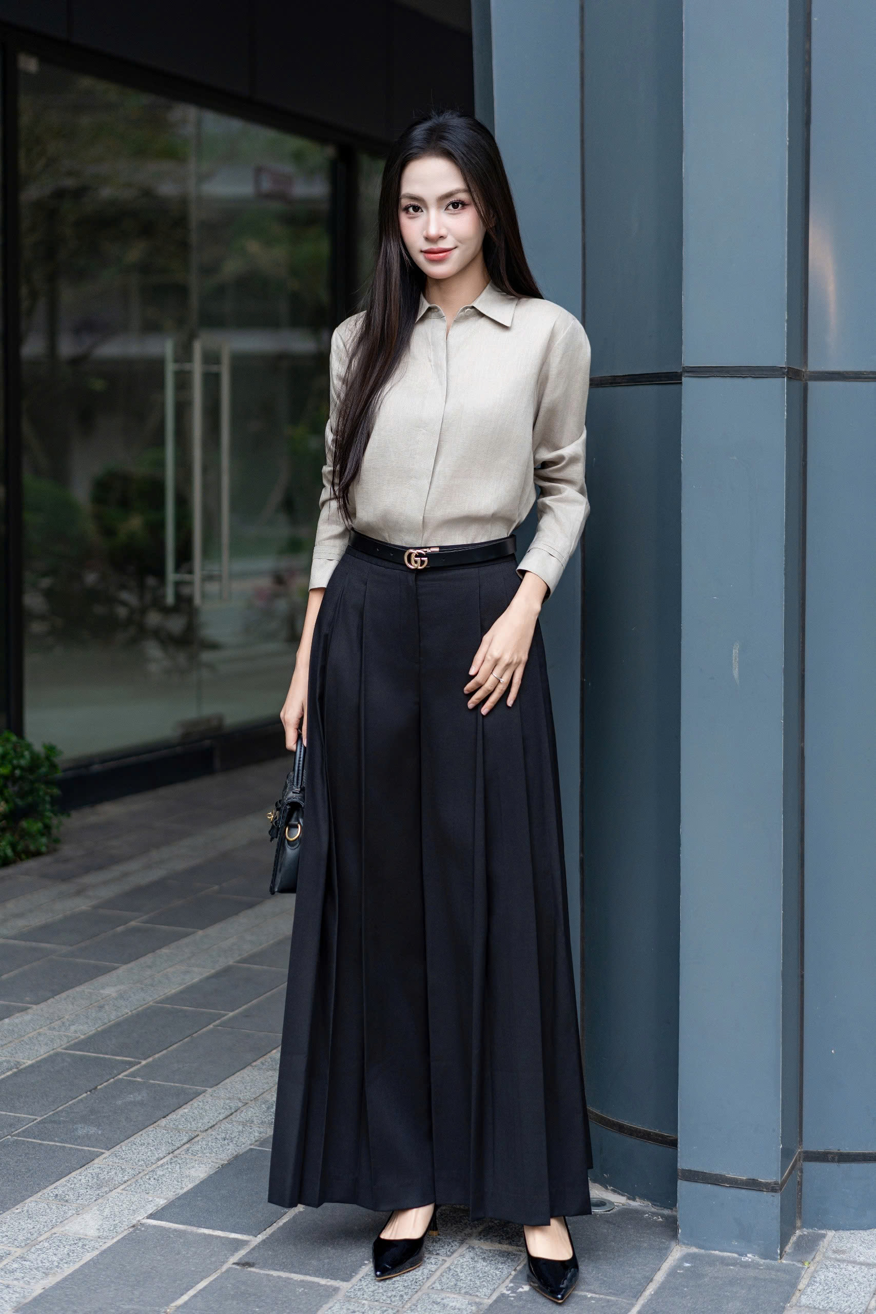ROWENA TROUSERS - Quần Ống Rộng Rập Ly, Dáng Dài Chất Liệu Nhập Khẩu Phong Cách Thanh Lịch (Y26PT01)