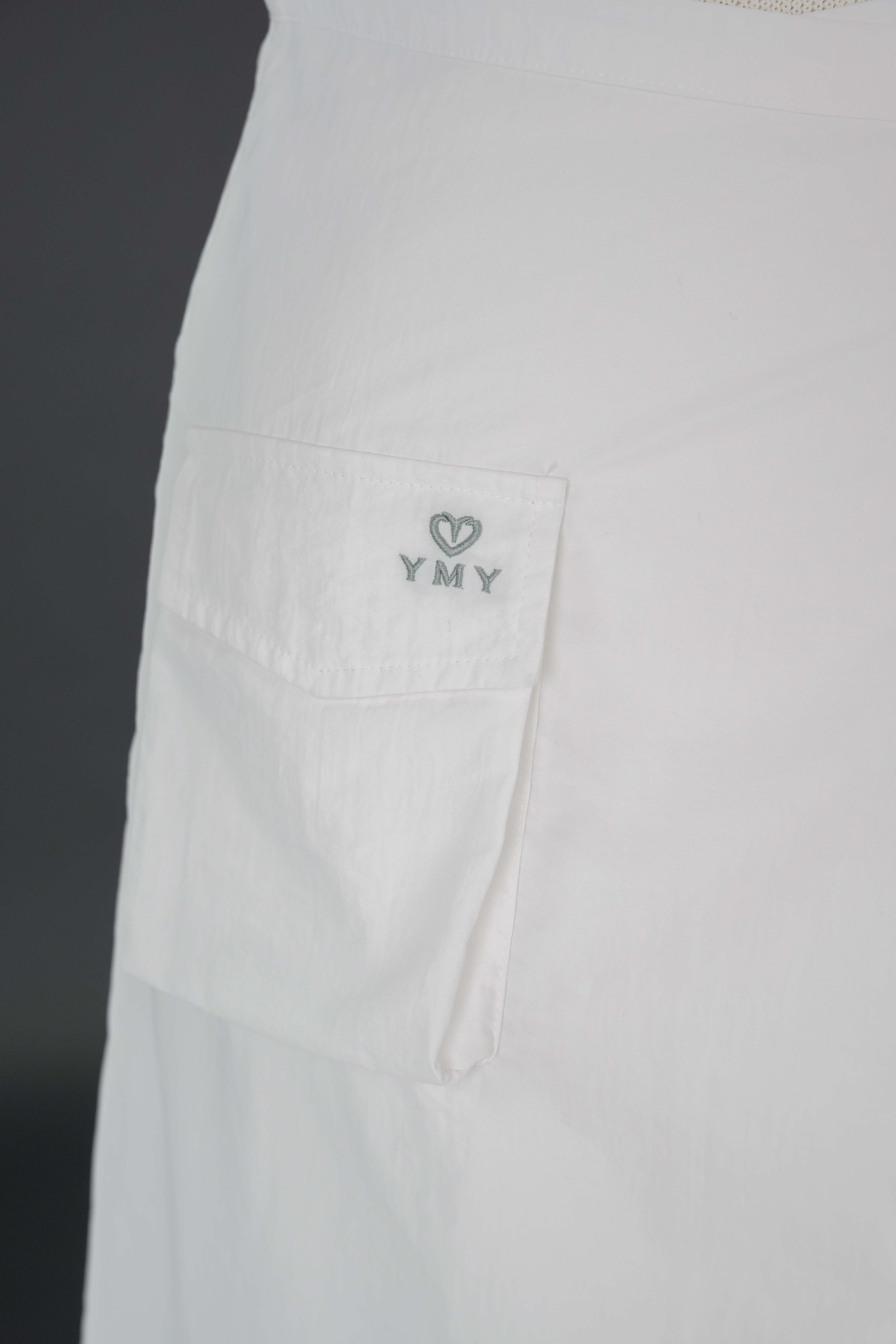 JOLIE SKIRT - Chân Váy Thu Đông Dài Chất Liệu Nylon Nhập Khẩu Phong Cách Cá Tính ( Y25FWSK01)