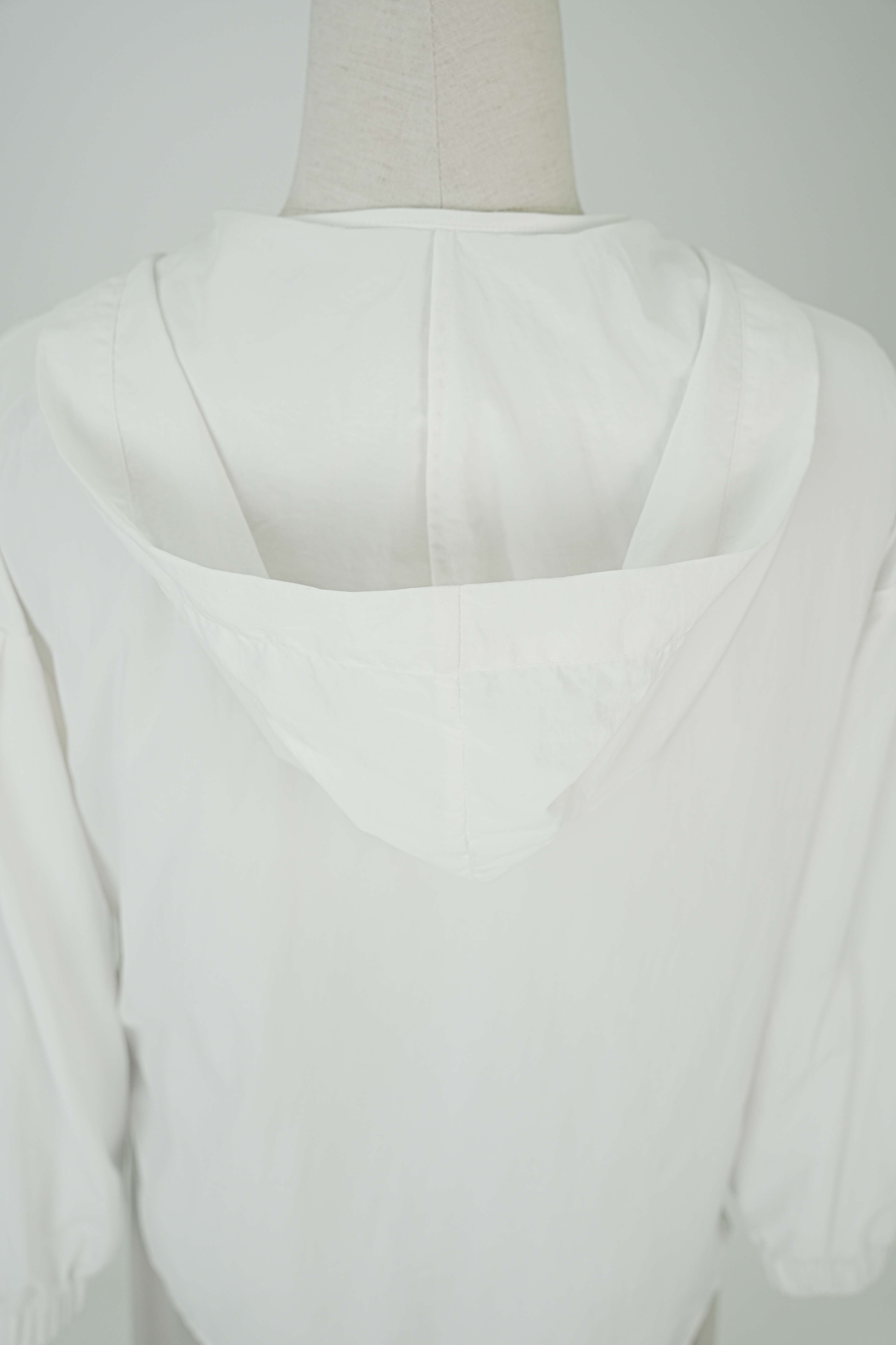 AERI HOODIE - Áo Gió Có Mũ YMY Chất Liệu Nylon Nhập Khẩu Phong Cách Thể Thao, Năng Động (Y25FWJK01)