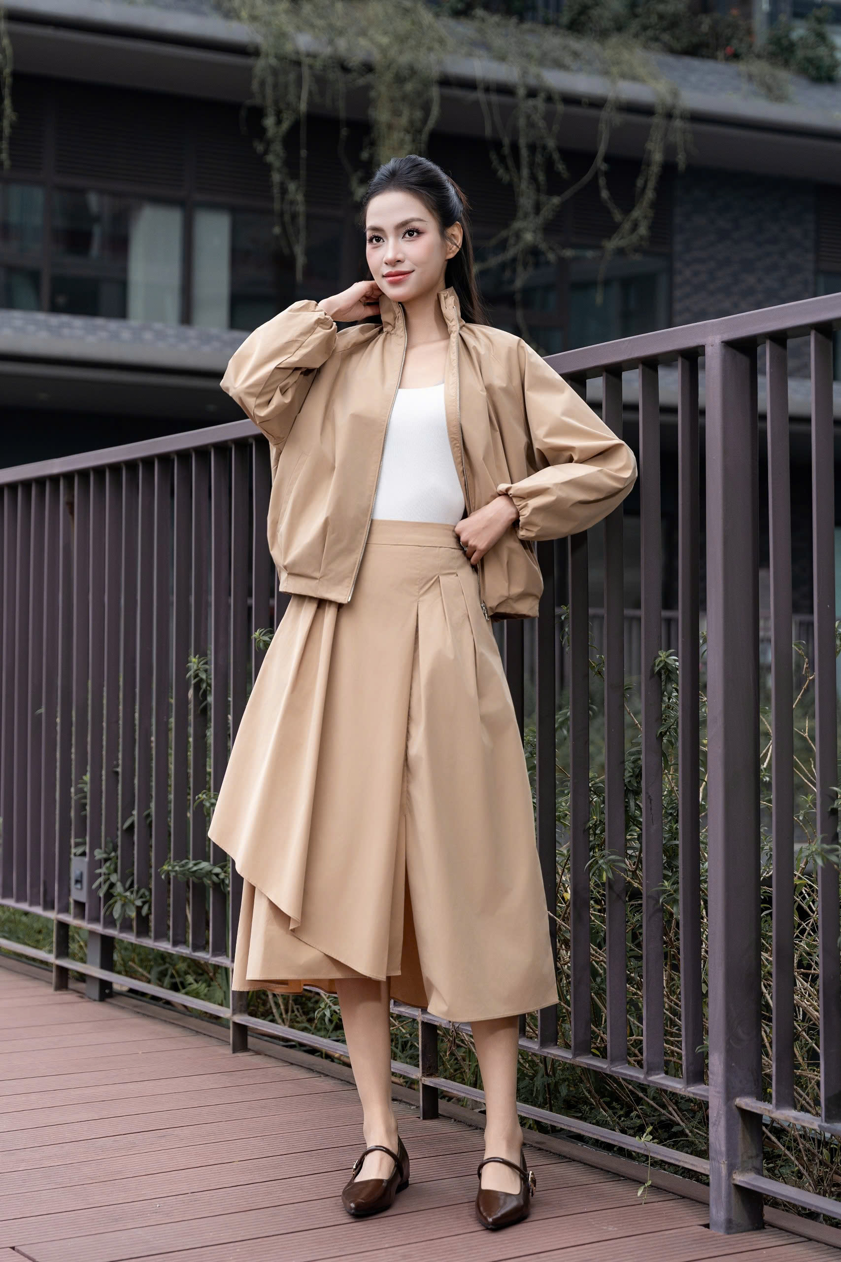 STELLA TOP - Áo Khoác Gió Dây Rút Chất Liệu Polyester Nhập Khẩu Phong Cách Năng Động, Cá Tính (Y26JK01)