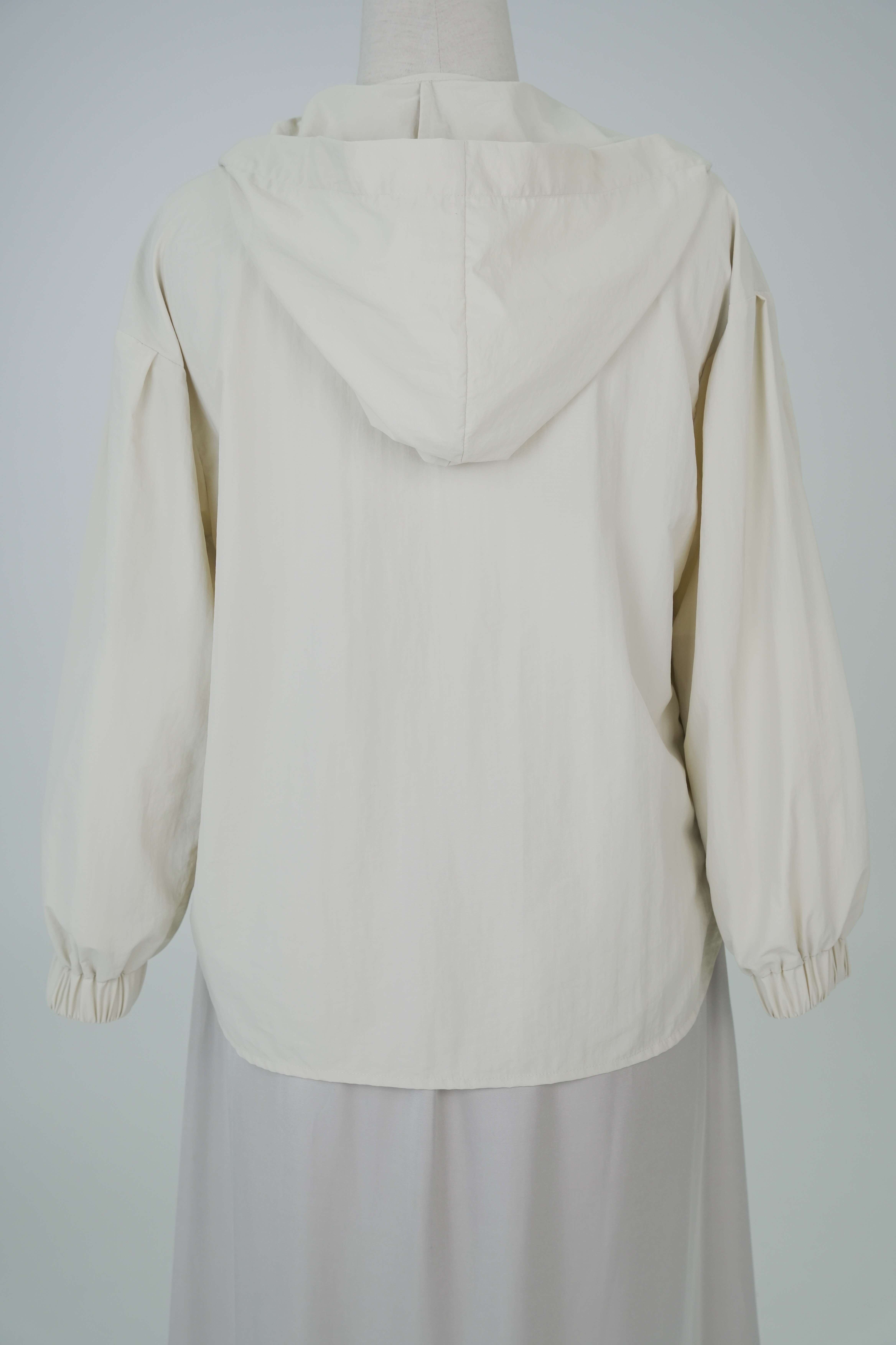 AERI HOODIE - Áo Gió Có Mũ YMY Chất Liệu Nylon Nhập Khẩu Phong Cách Thể Thao, Năng Động (Y25FWJK01)