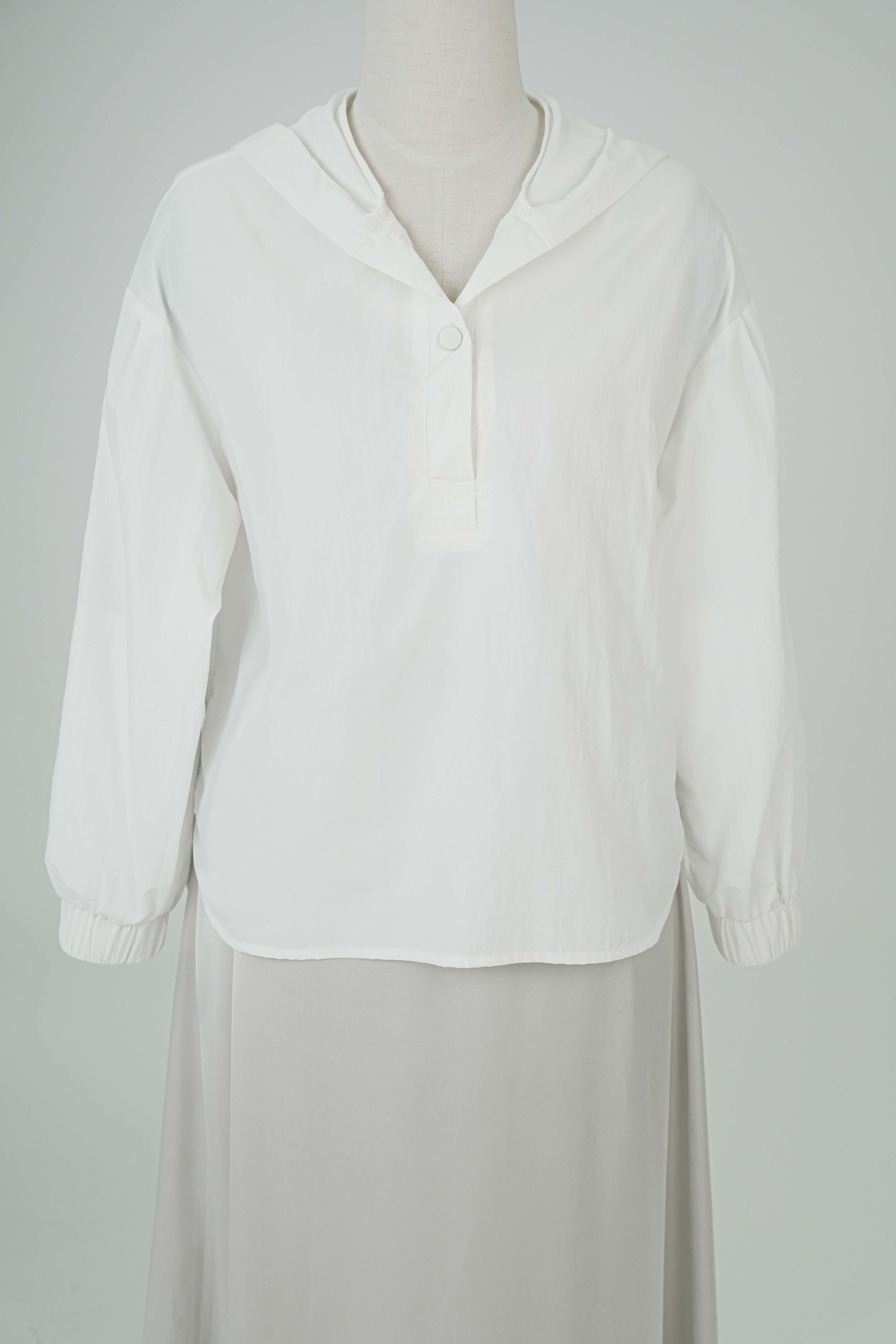 AERI HOODIE - Áo Gió Có Mũ YMY Chất Liệu Nylon Nhập Khẩu Phong Cách Thể Thao, Năng Động (Y25FWJK01)