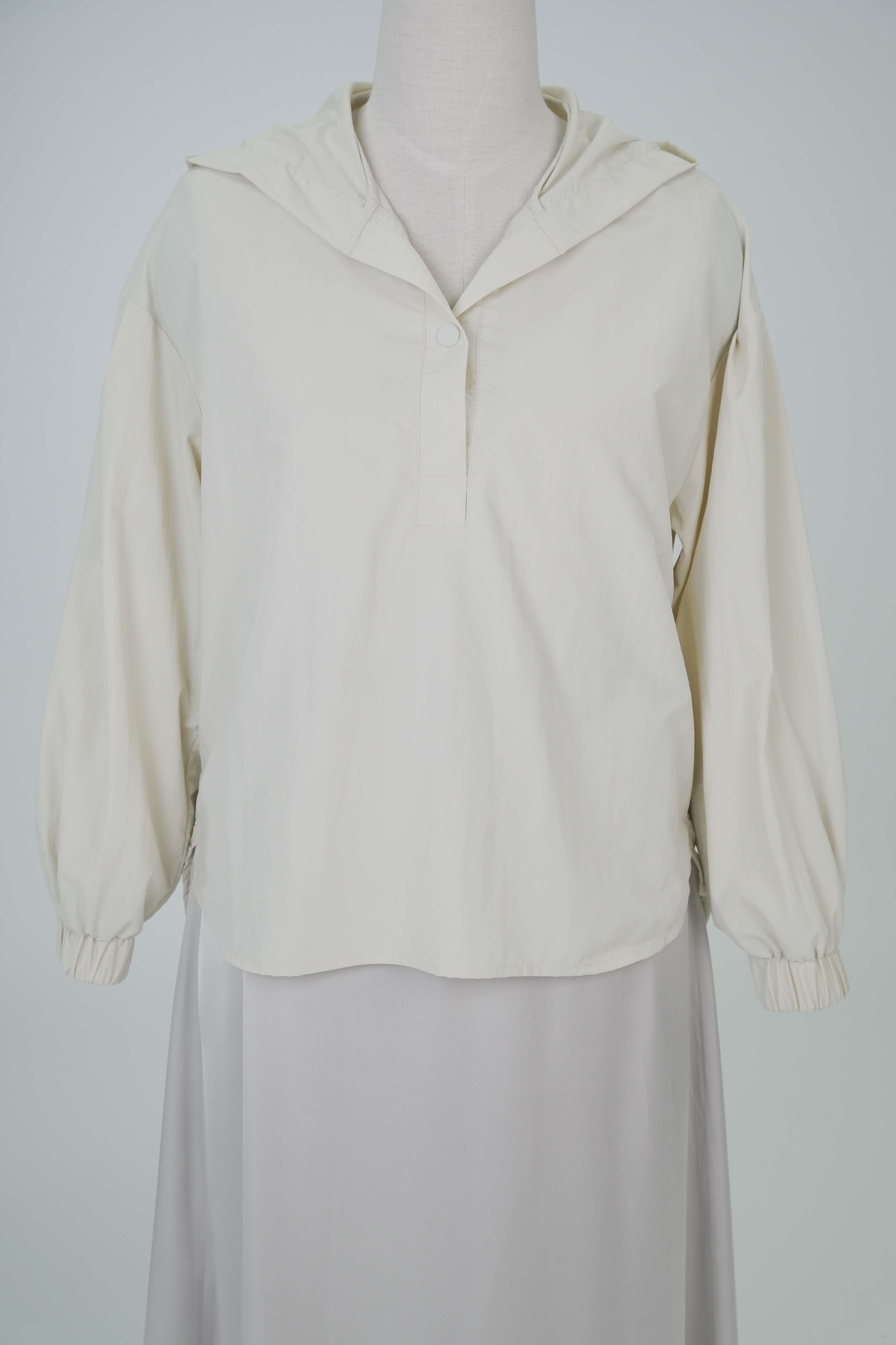 AERI HOODIE - Áo Gió Có Mũ YMY Chất Liệu Nylon Nhập Khẩu Phong Cách Thể Thao, Năng Động (Y25FWJK01)