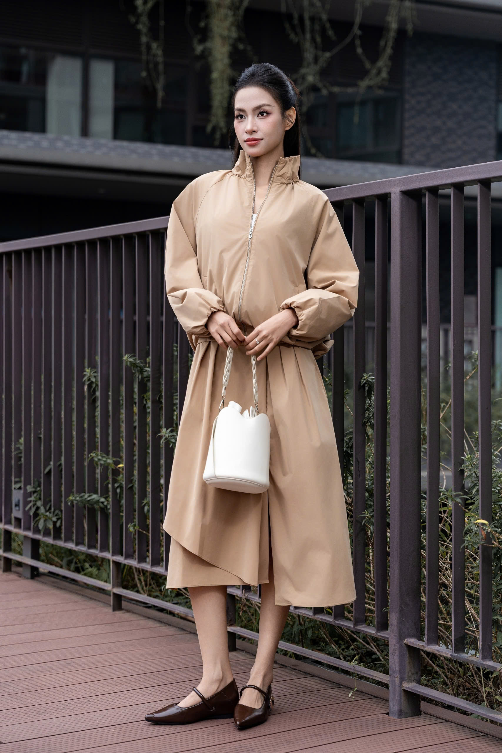 STELLA TOP - Áo Khoác Gió Dây Rút Chất Liệu Polyester Nhập Khẩu Phong Cách Năng Động, Cá Tính (Y26JK01)