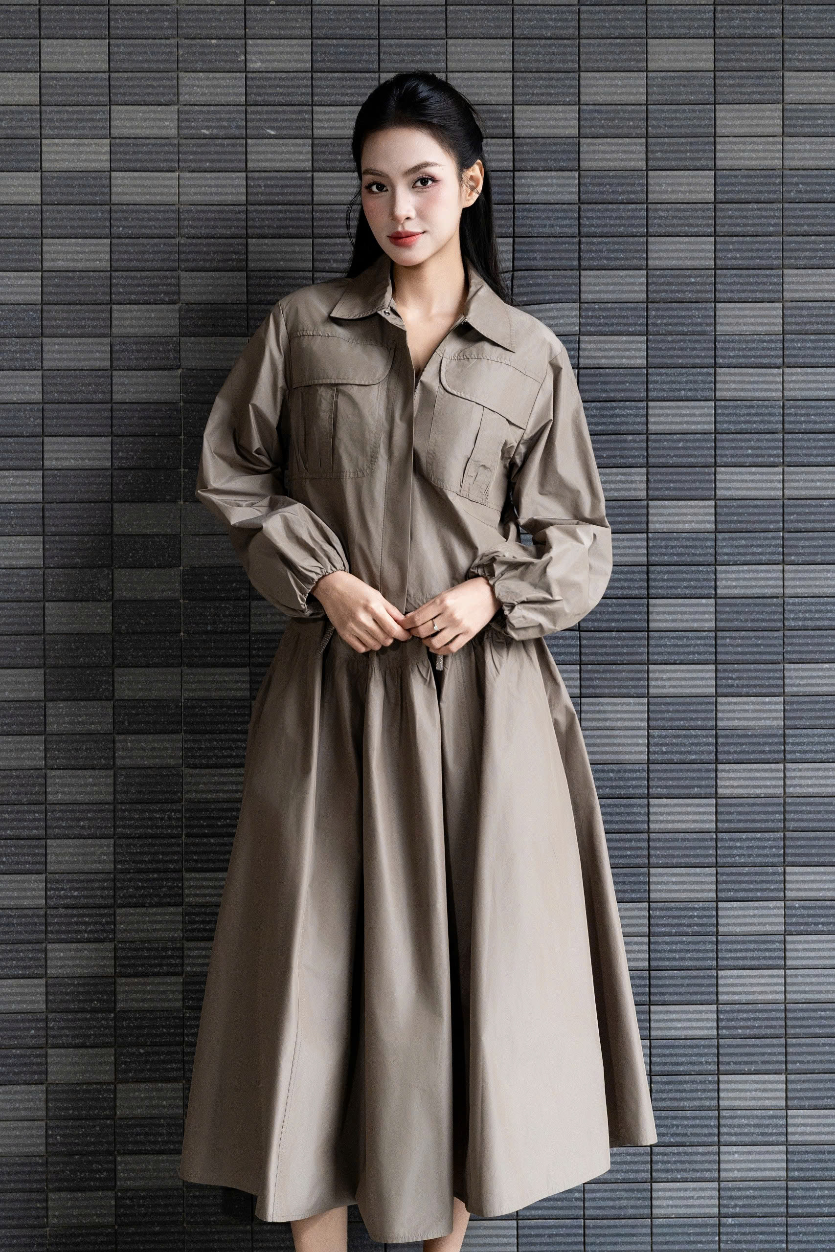 AMANDA TOP - Áo Khoác Ngắn Túi Hộp Chất Liệu Polyester Phong Cách Cá Tính, Hiện Đại (Y26JK02)