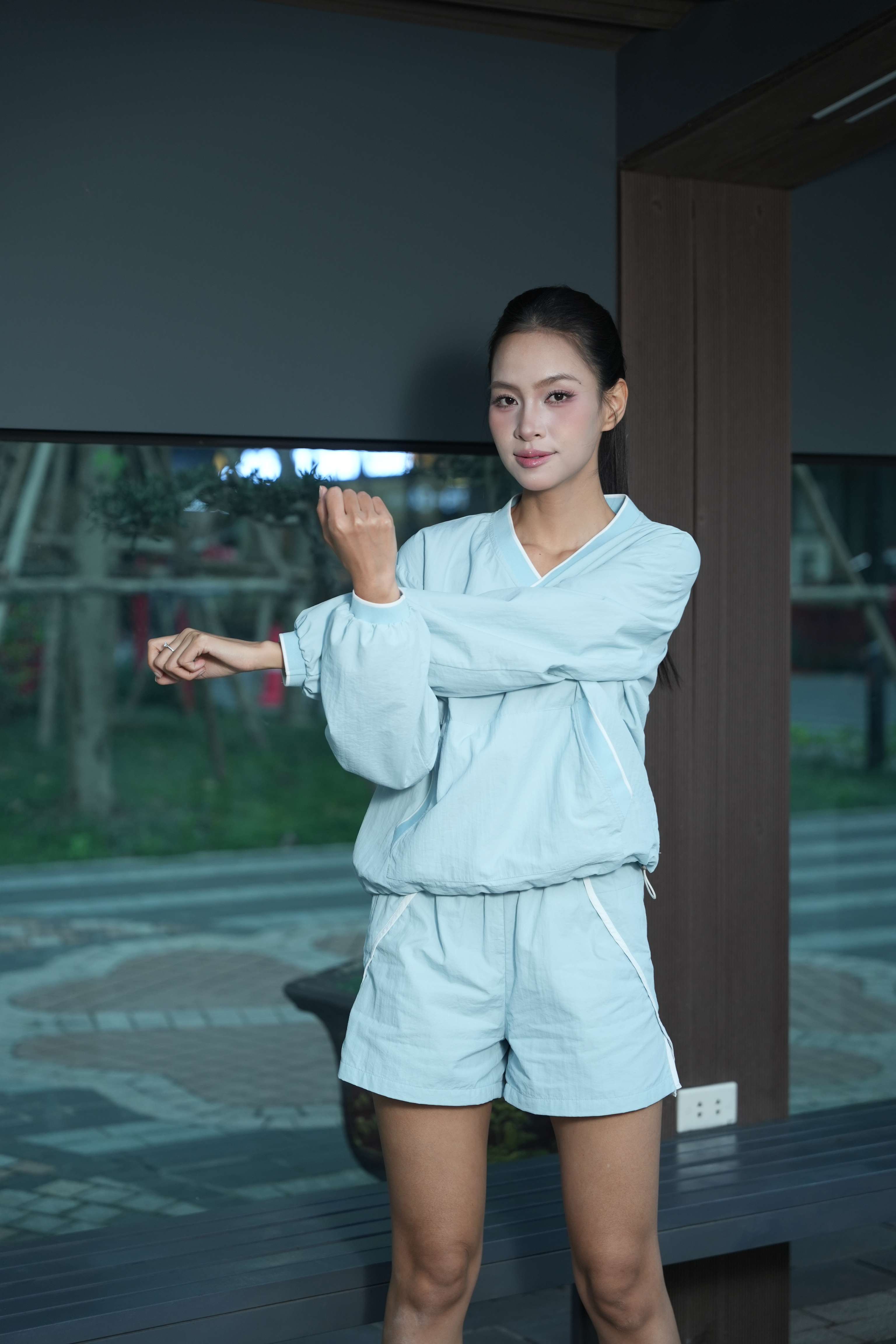 VARION TOP - Áo Gió Thể Thao YMY Chất Liệu Nylon Nhập Khẩu Phong Cách Năng Động (Y25FWJK07)