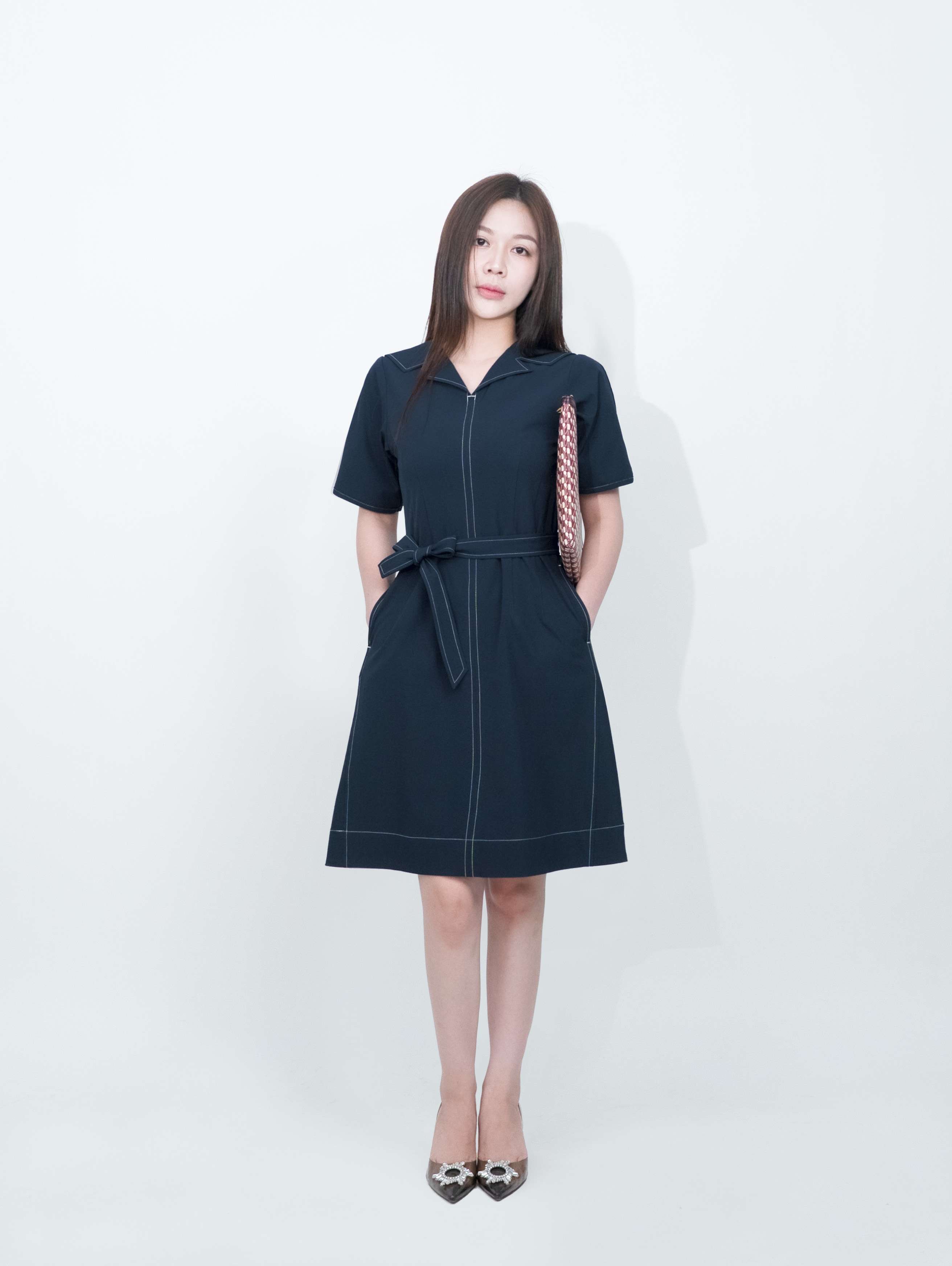 ELARIS DRESS - Váy Liền Chỉ Phối Chất Liệu Spandex Phong Cách Thanh Lịch, Nữ Tính (Y05OPS05)