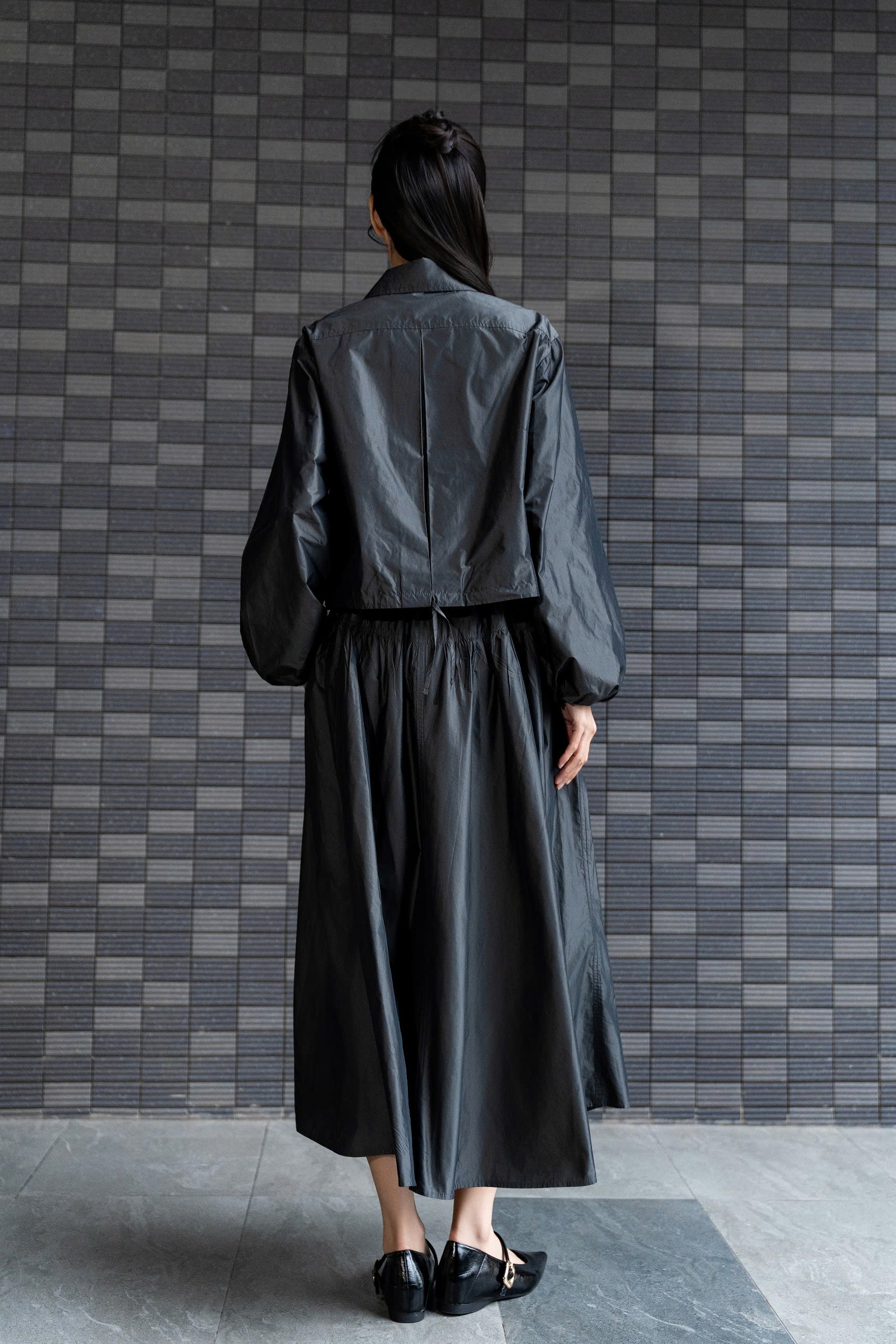 AMANDA TOP - Áo Khoác Ngắn Túi Hộp Chất Liệu Polyester Phong Cách Cá Tính, Hiện Đại (Y26JK02)