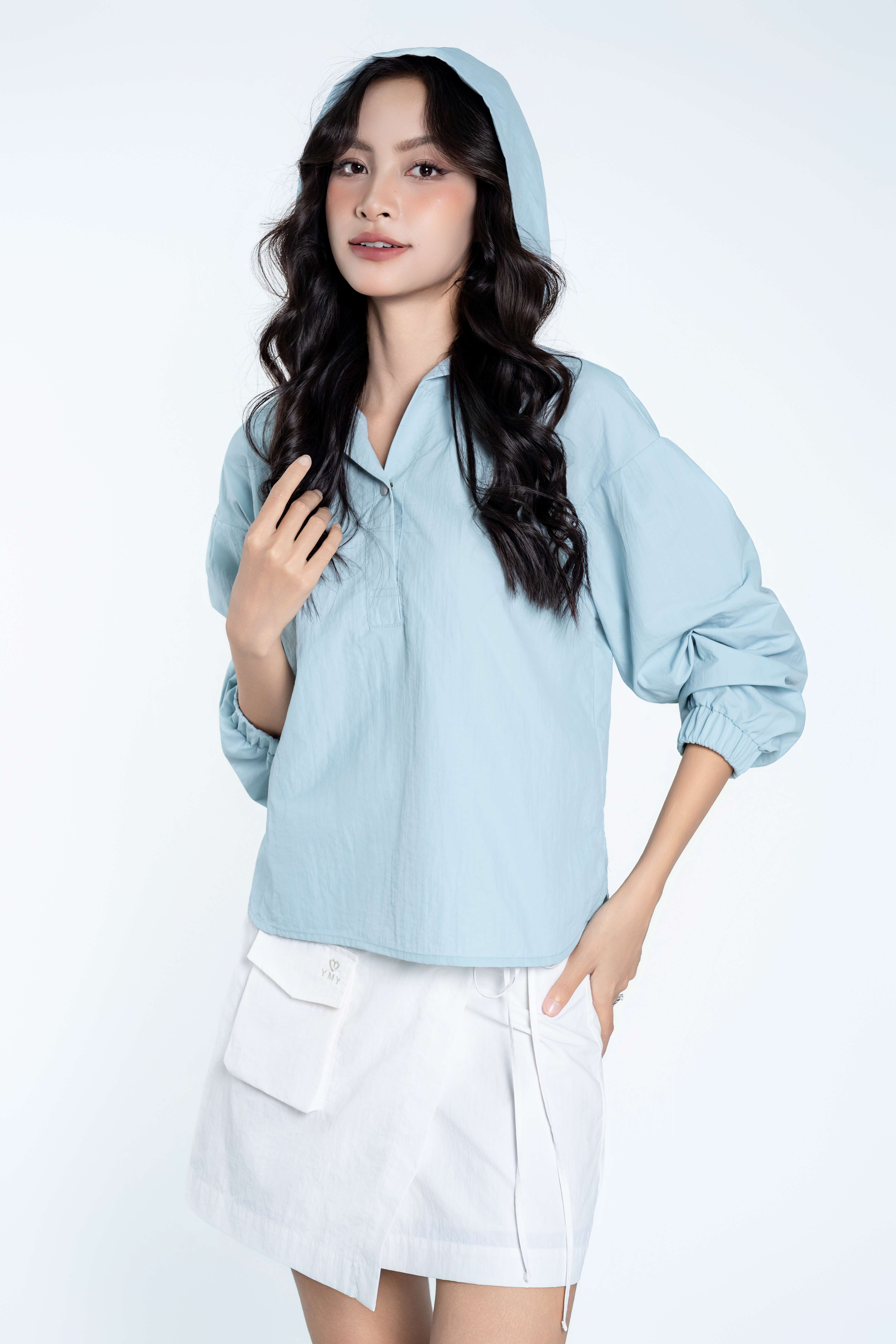 AERI HOODIE - Áo Gió Có Mũ YMY Chất Liệu Nylon Nhập Khẩu Phong Cách Thể Thao, Năng Động (Y25FWJK01)